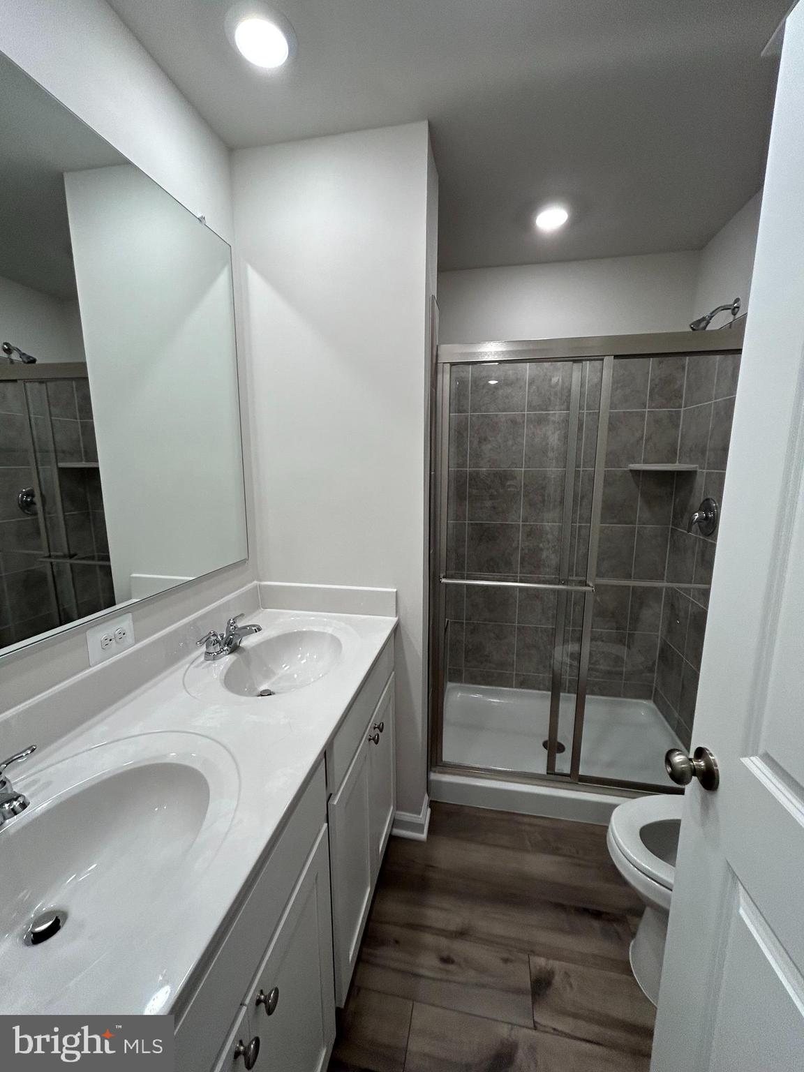 SHENANDOAH SPRINGS - Residential Lease