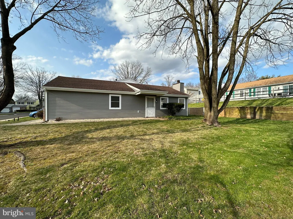 Additional image 14 of 319 Canterbury Court, Newtown, PA 18940