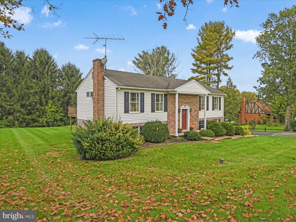 Photo of 1909 Edisonville Road, Strasburg, PA 17579 (MLS # PALA2042336)