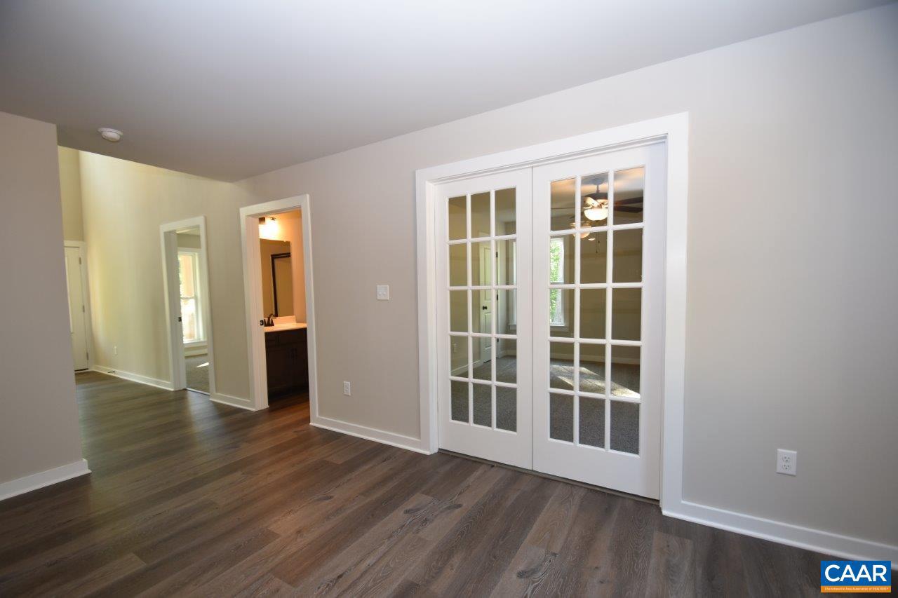 REEDY CREEK - Residential