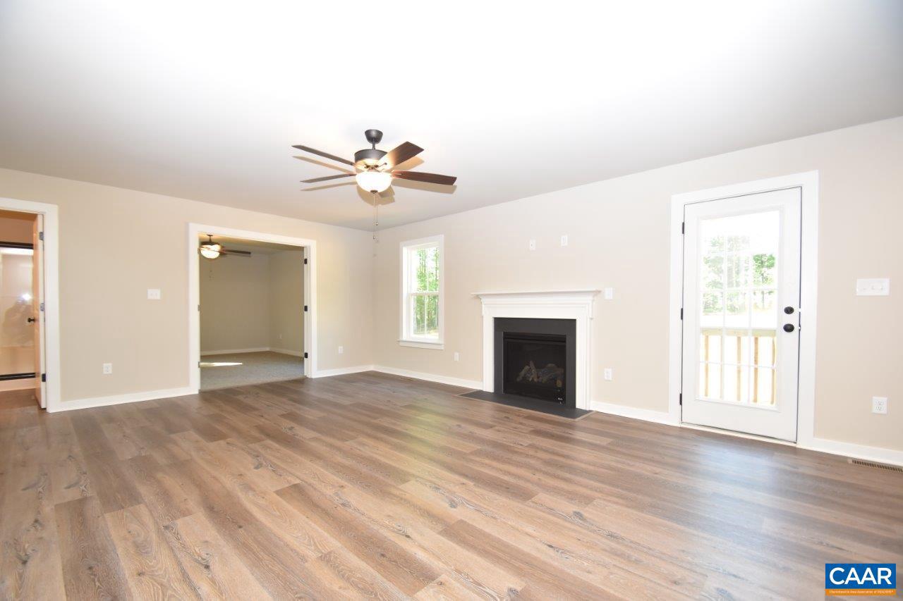 REEDY CREEK - Residential