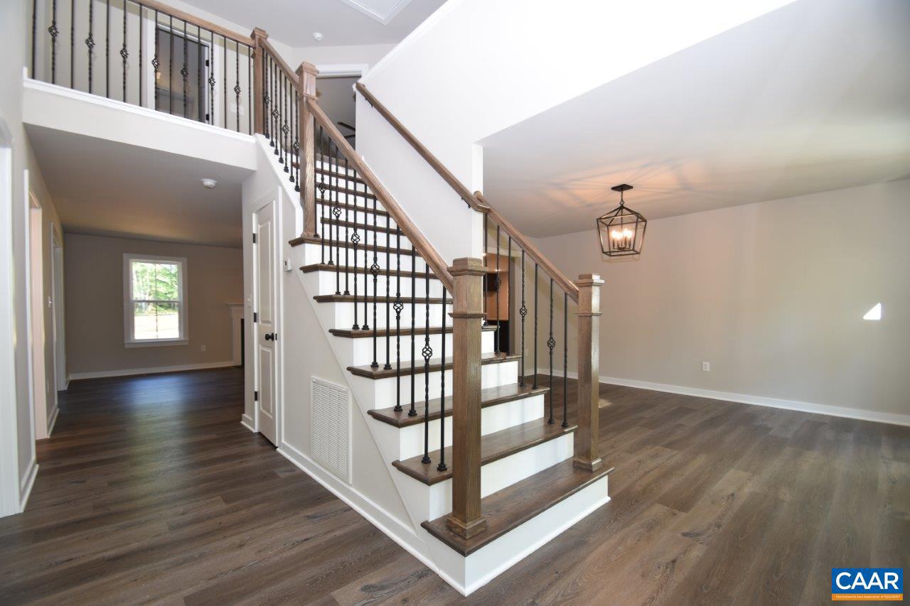 REEDY CREEK - Residential