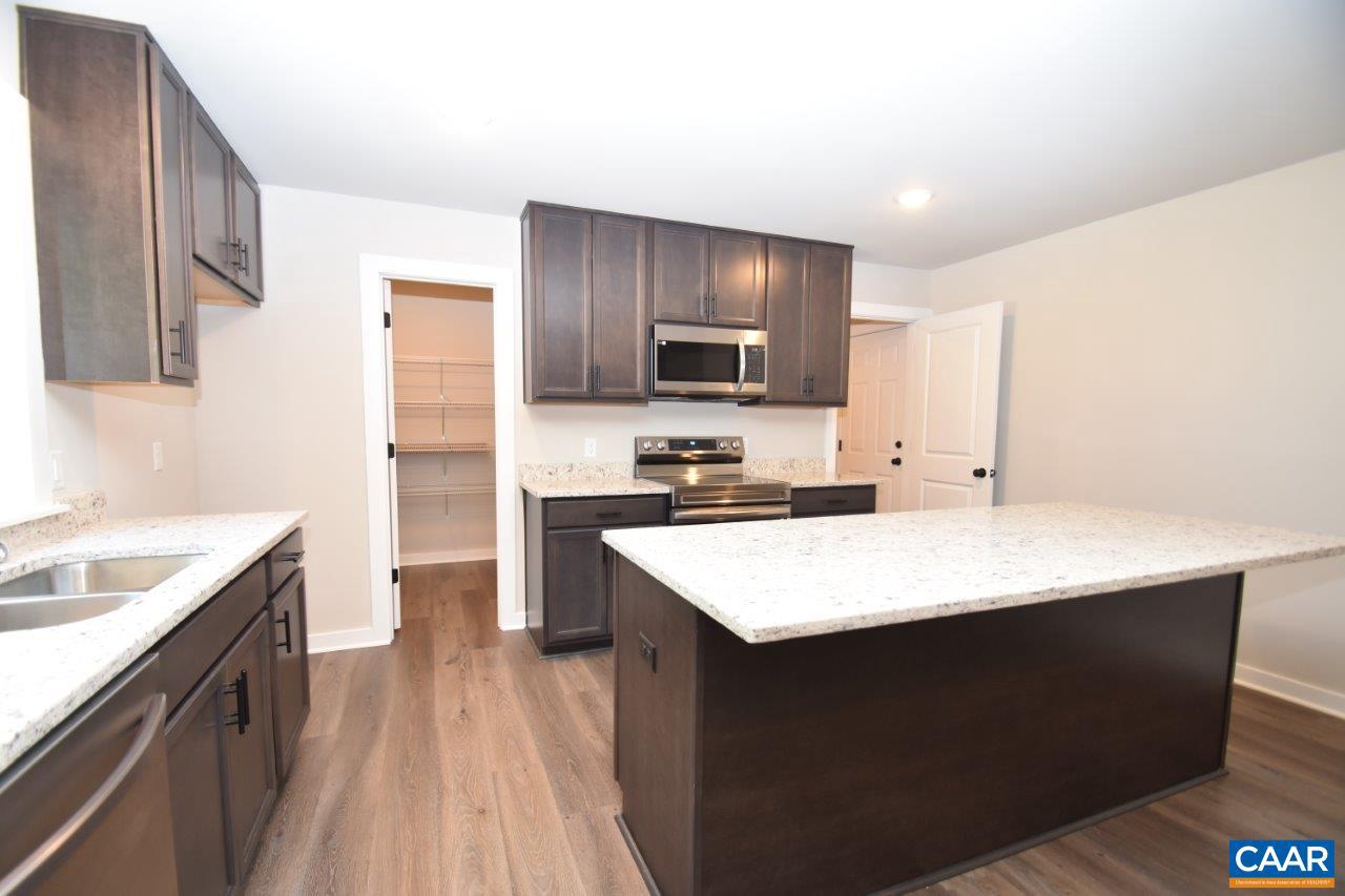 REEDY CREEK - Residential