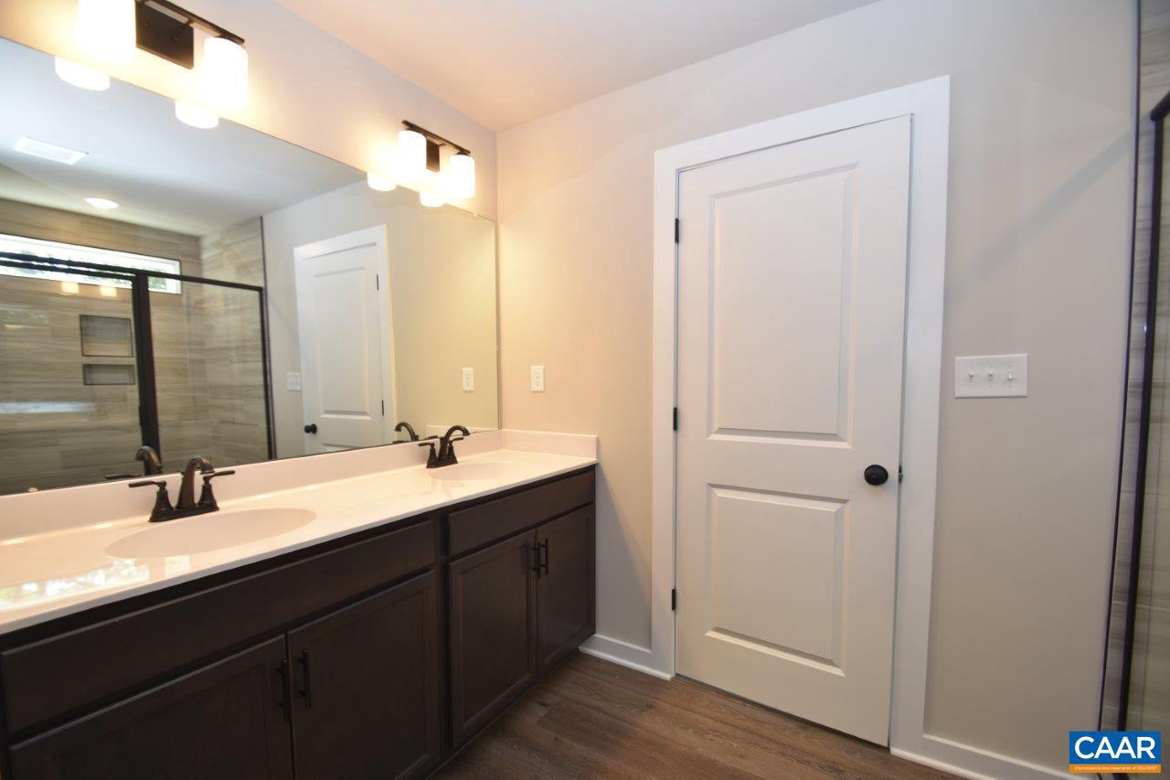 REEDY CREEK - Residential