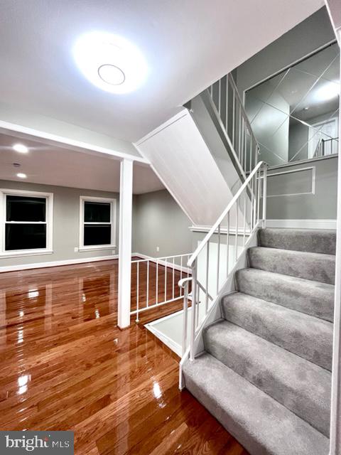 PINEWOOD HILL - Residential