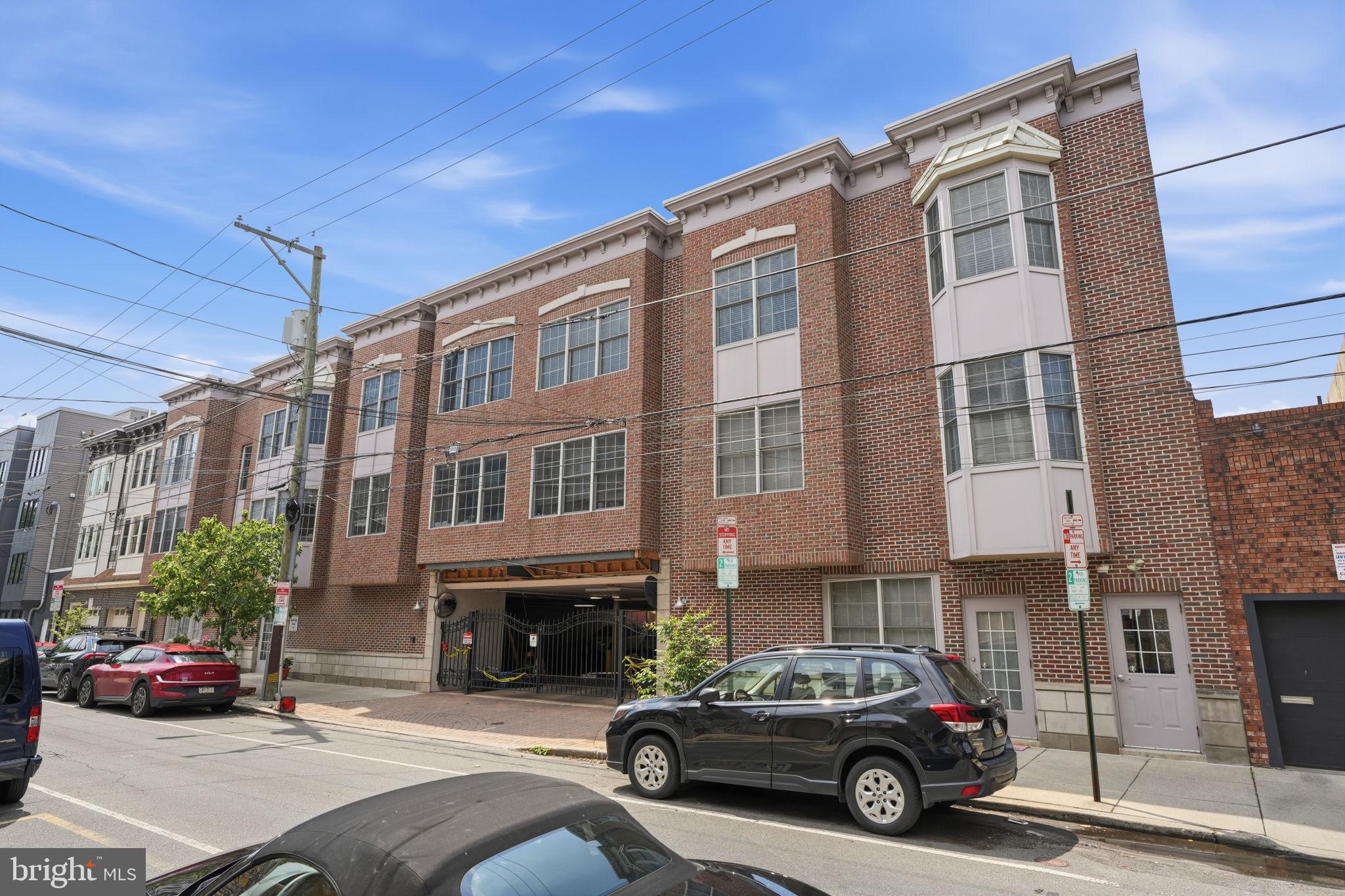 714 BAINBRIDGE STREET 14