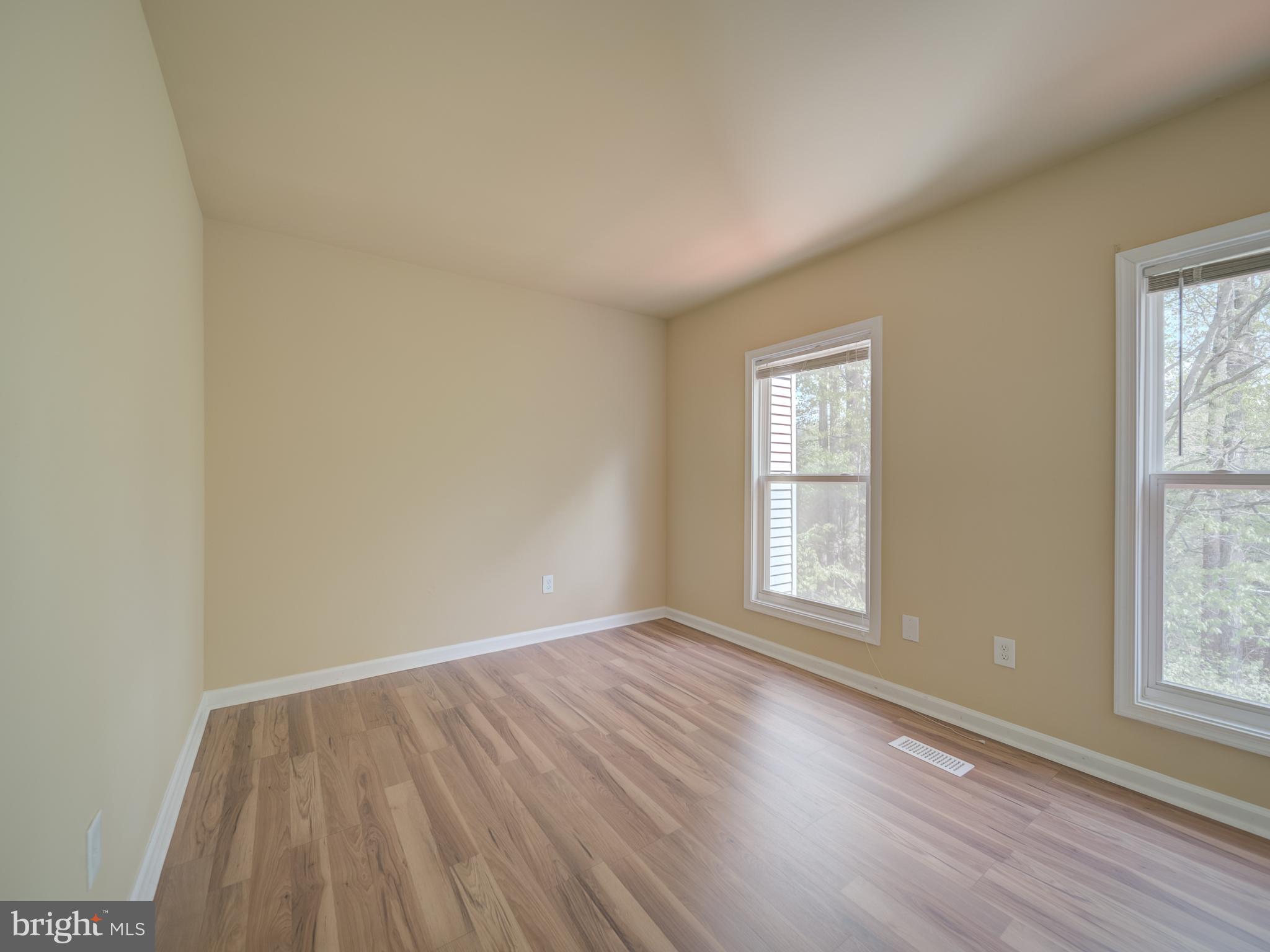 SPRINGFIELD OAKS - Residential Lease