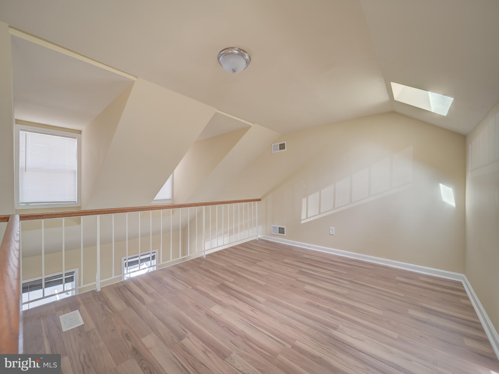 SPRINGFIELD OAKS - Residential Lease