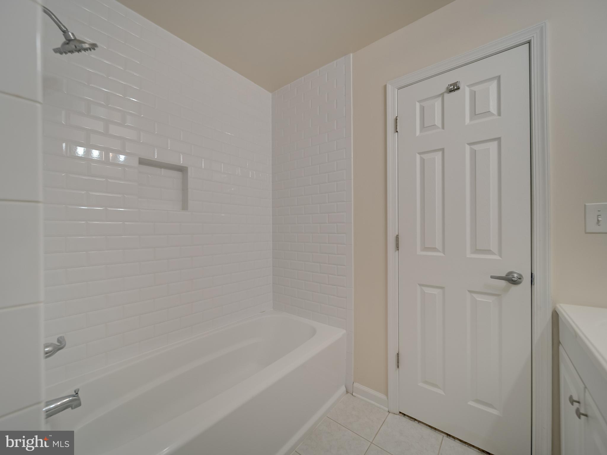 SPRINGFIELD OAKS - Residential Lease