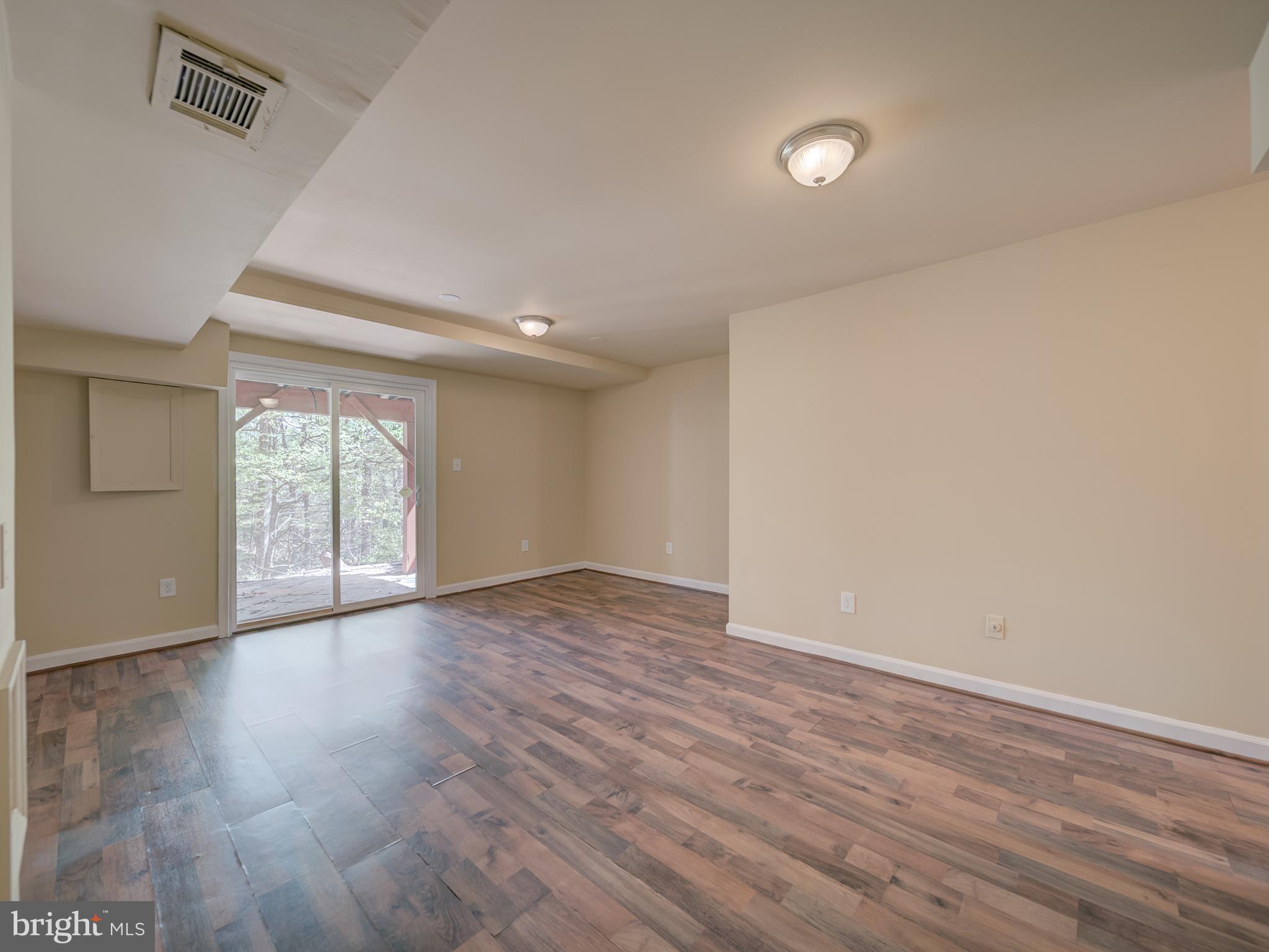 SPRINGFIELD OAKS - Residential Lease