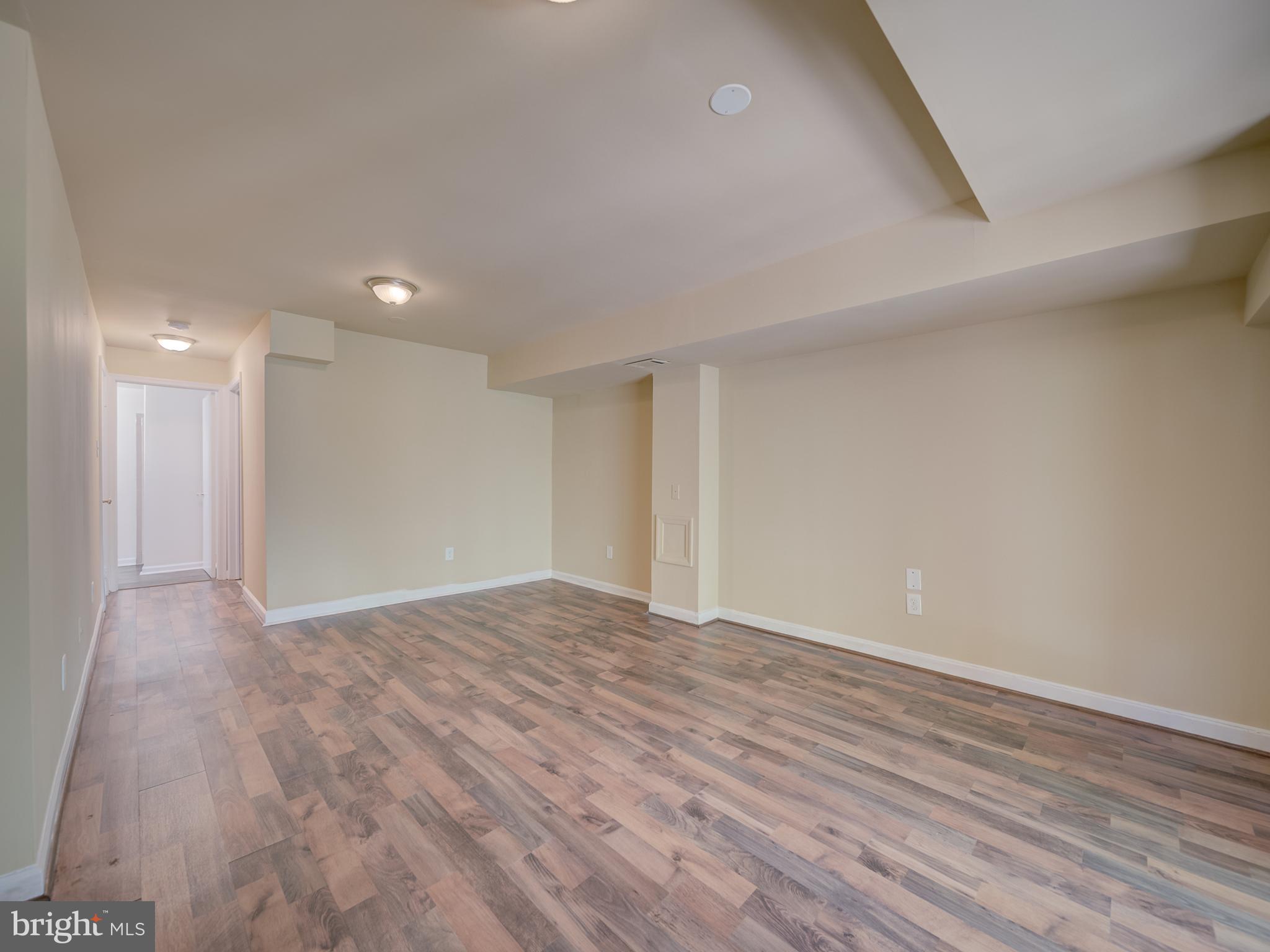 SPRINGFIELD OAKS - Residential Lease