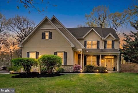 204 IRON VALLEY DRIVE LEBANON PA 17042