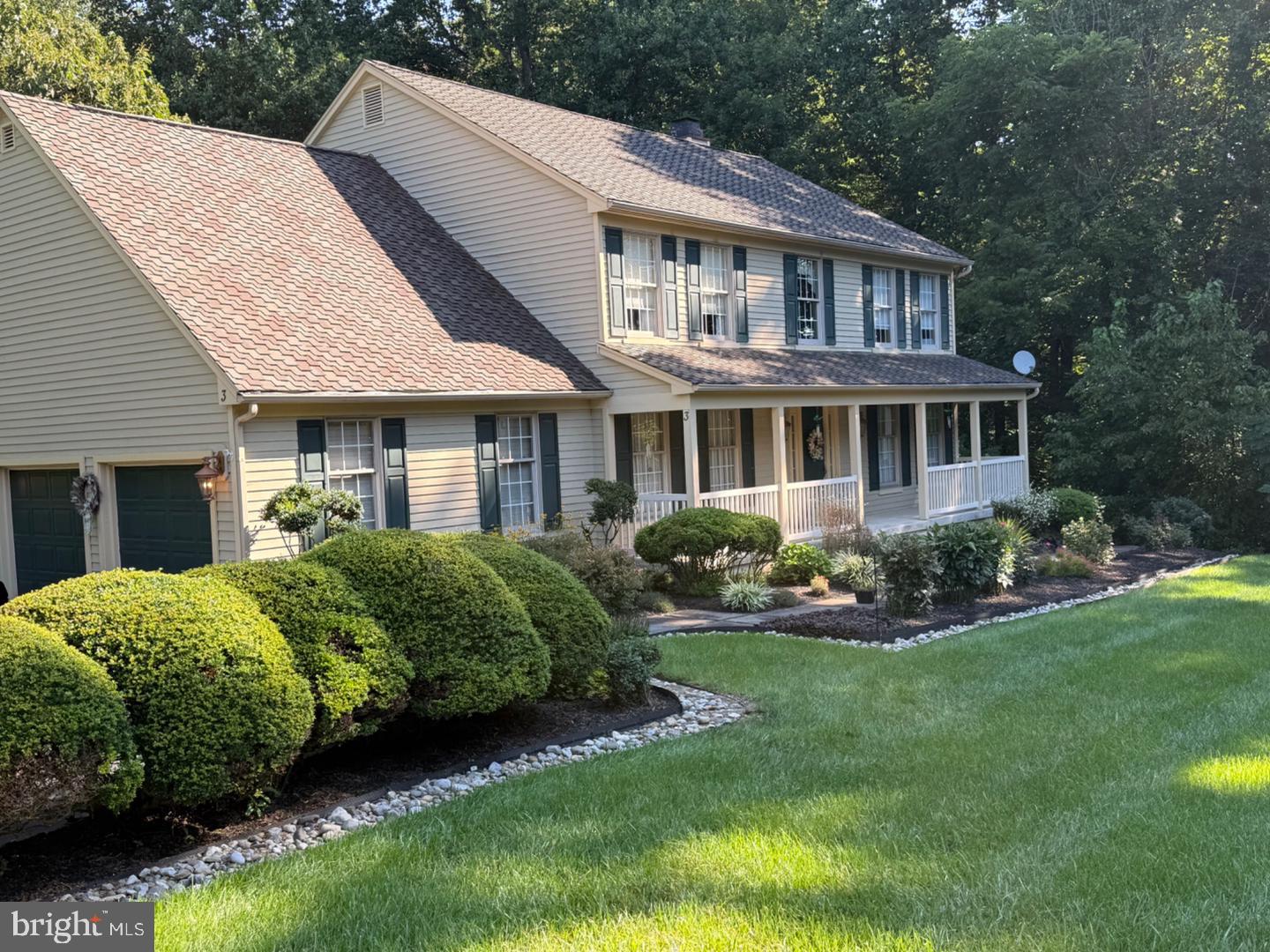 3 KINGS COURT