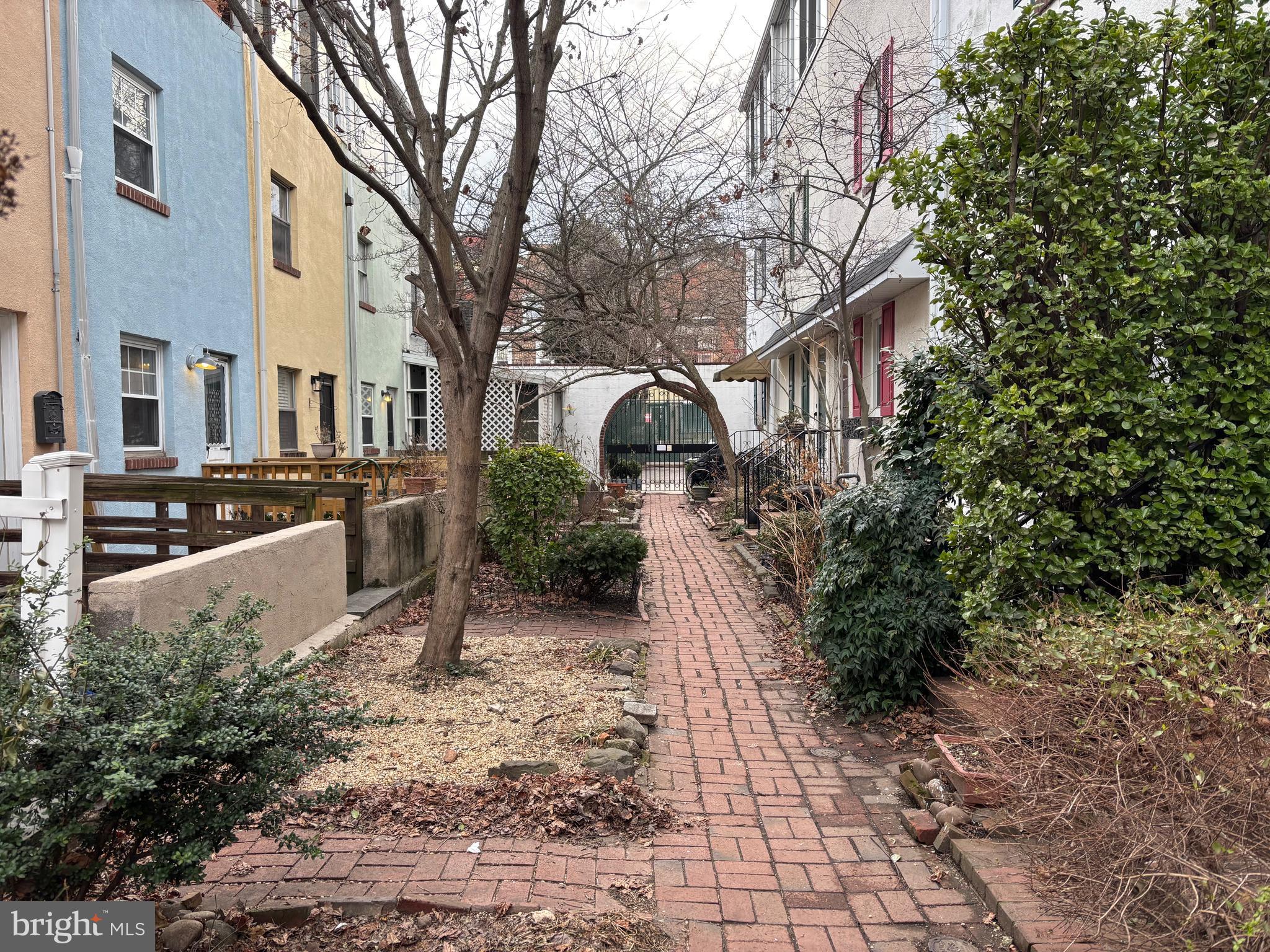 WASHINGTON SQ WEST - Residential Lease