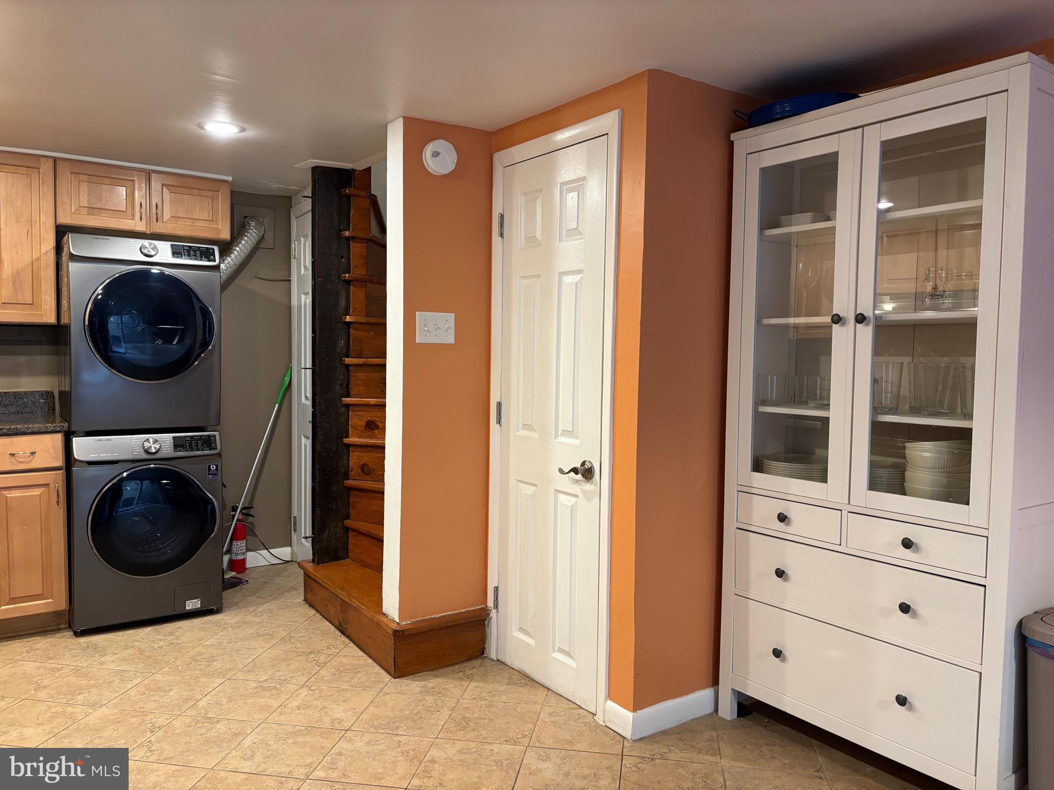 WASHINGTON SQ WEST - Residential Lease