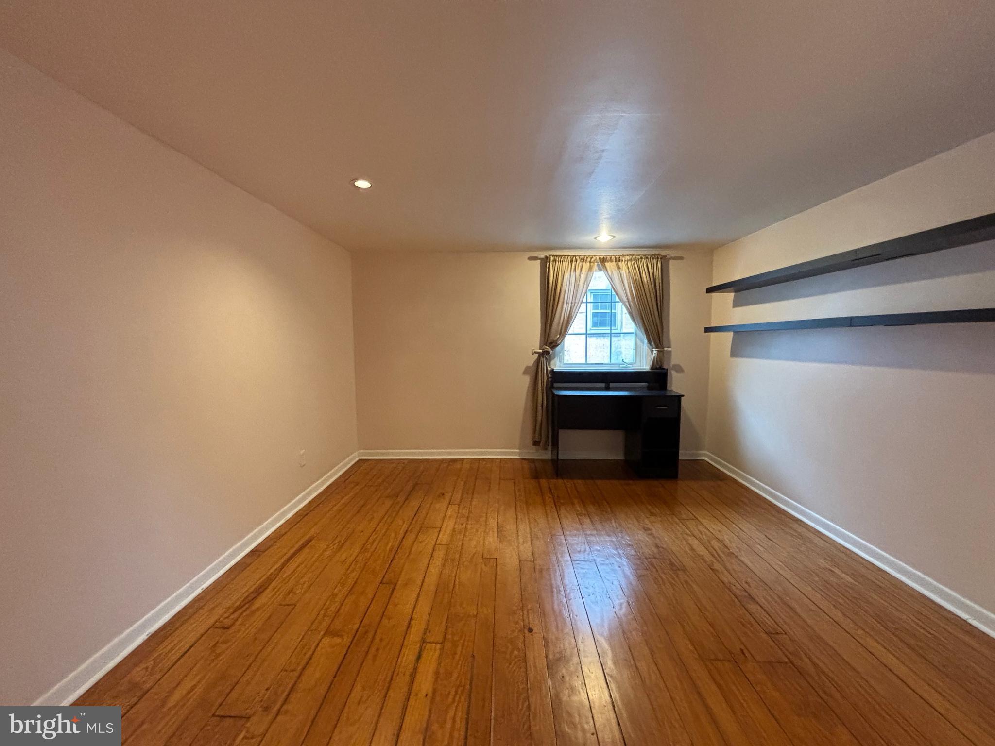 WASHINGTON SQ WEST - Residential Lease
