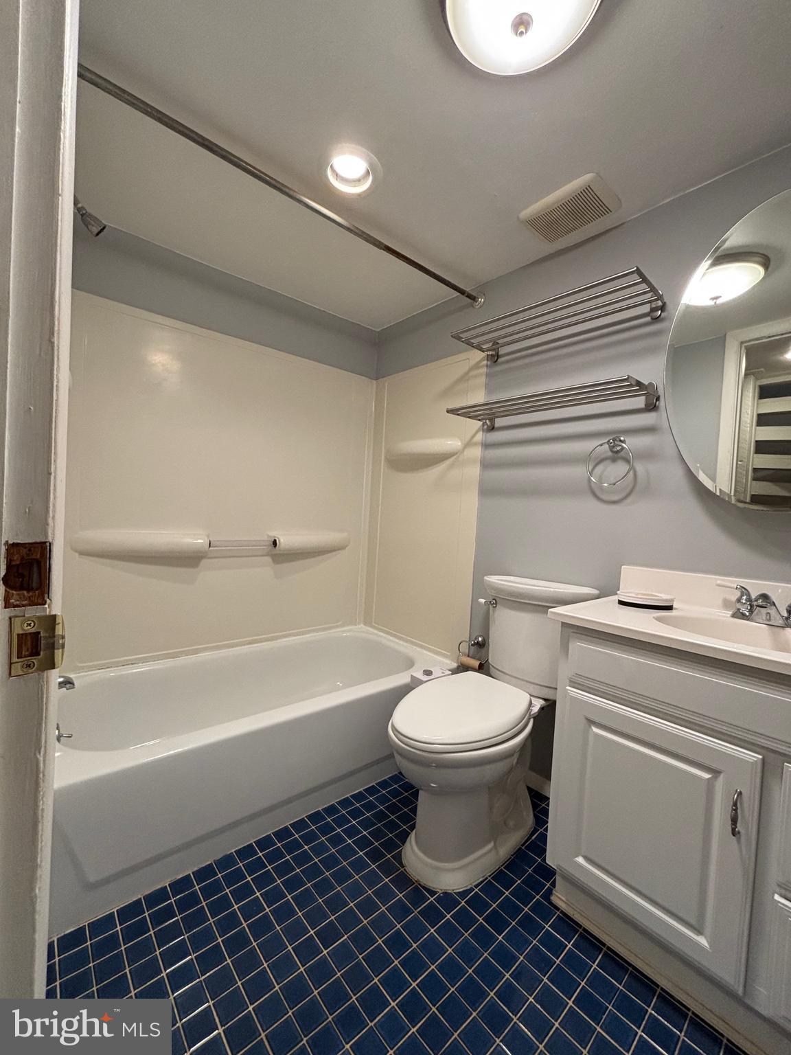 WASHINGTON SQ WEST - Residential Lease