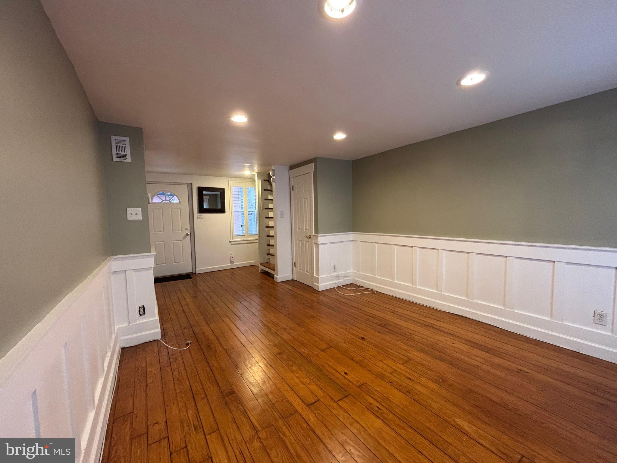 WASHINGTON SQ WEST - Residential Lease