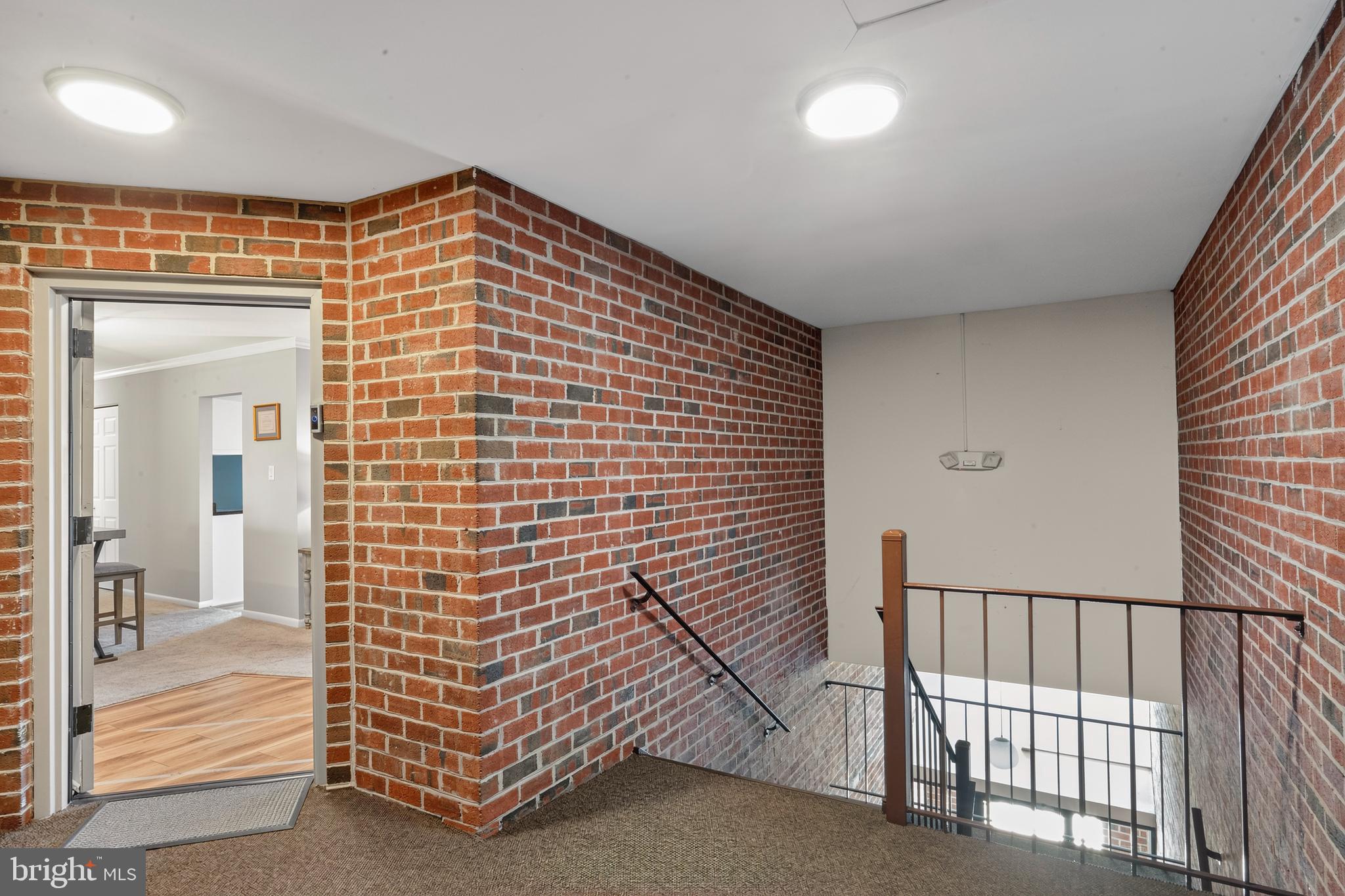 8 JULIET LANE 304