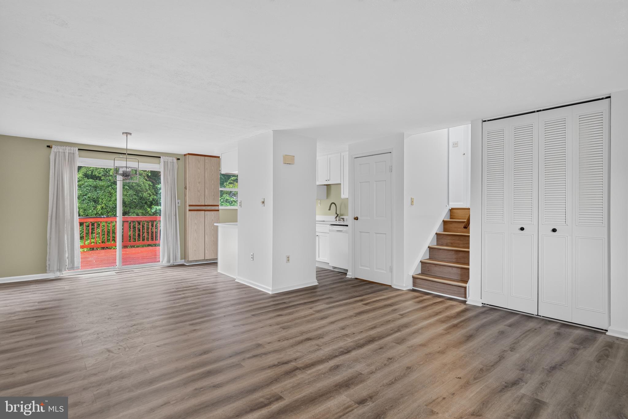 4312 ROLLING STONE WAY