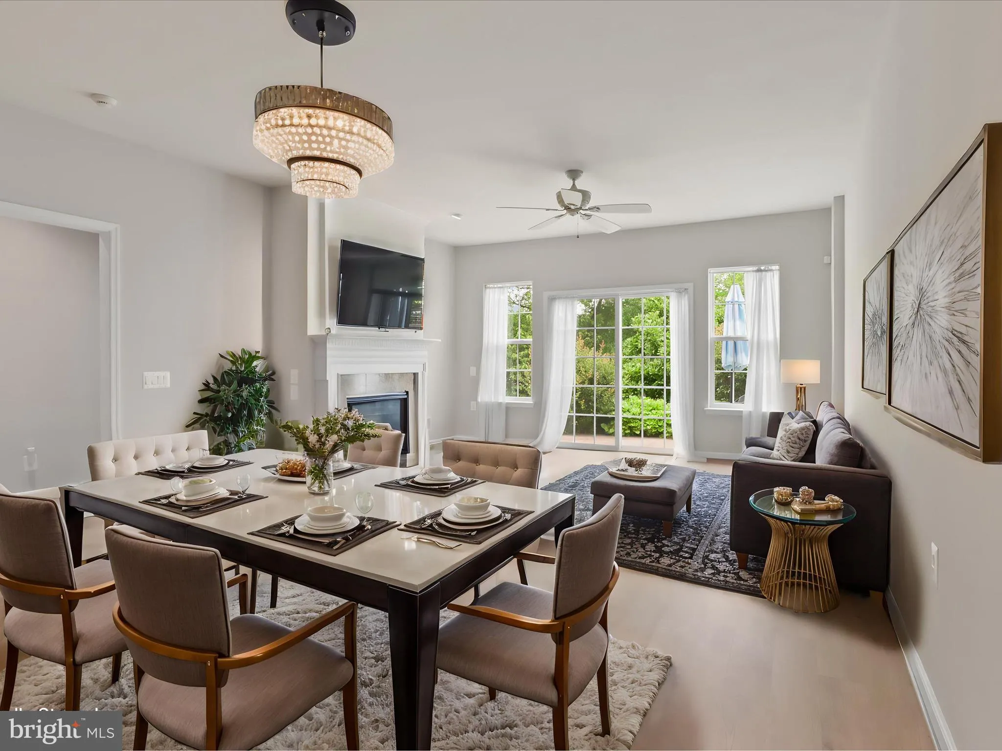 Fredericksburg, Virginia 22406, United States, 2 Bedrooms Bedrooms, ,2 BathroomsBathrooms,Residential,Contingent,140650