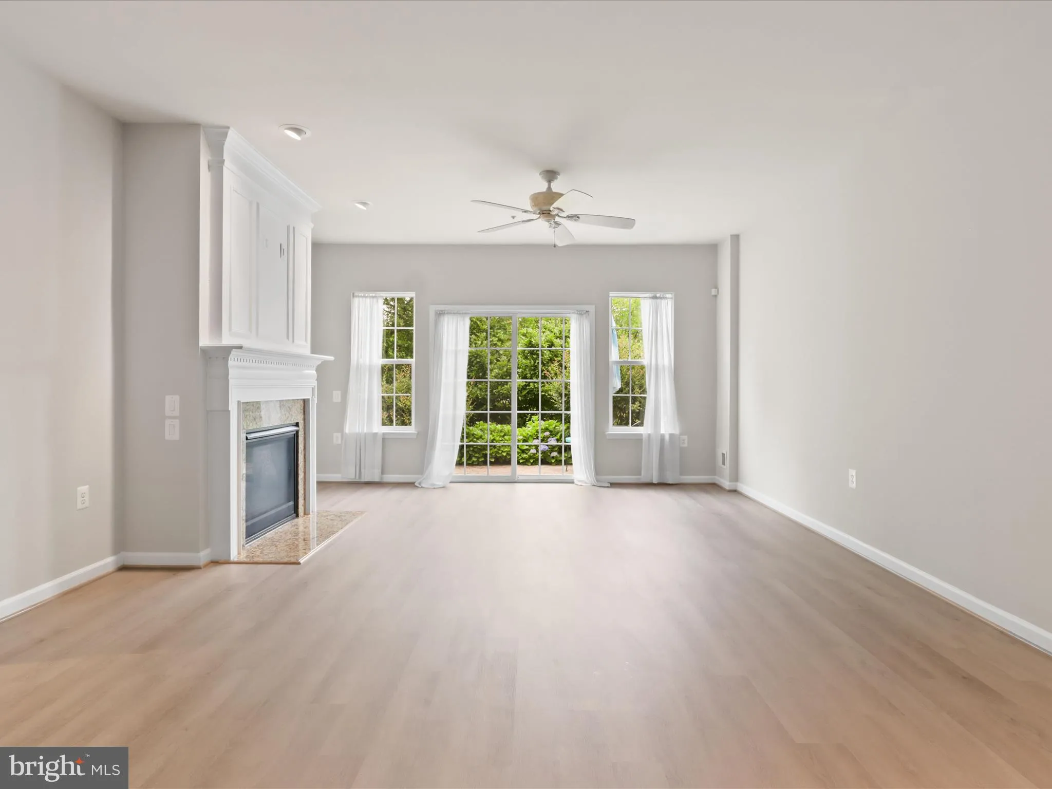 Fredericksburg, Virginia 22406, United States, 2 Bedrooms Bedrooms, ,2 BathroomsBathrooms,Residential,Contingent,140650