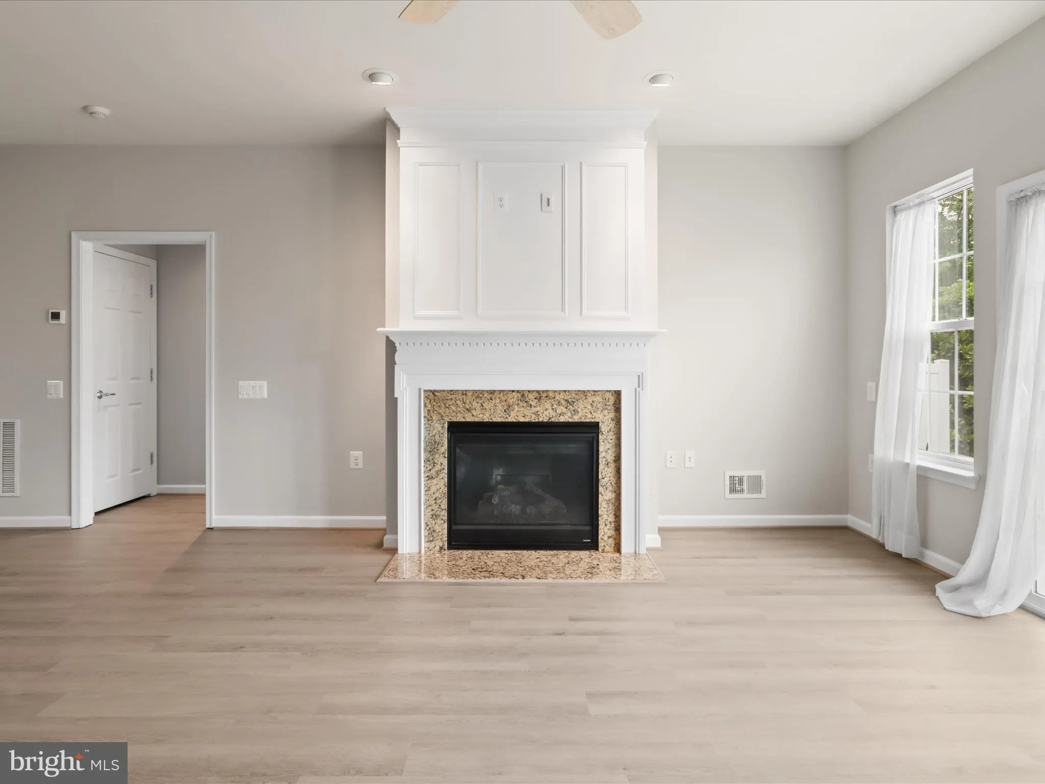 Fredericksburg, Virginia 22406, United States, 2 Bedrooms Bedrooms, ,2 BathroomsBathrooms,Residential,Contingent,140650