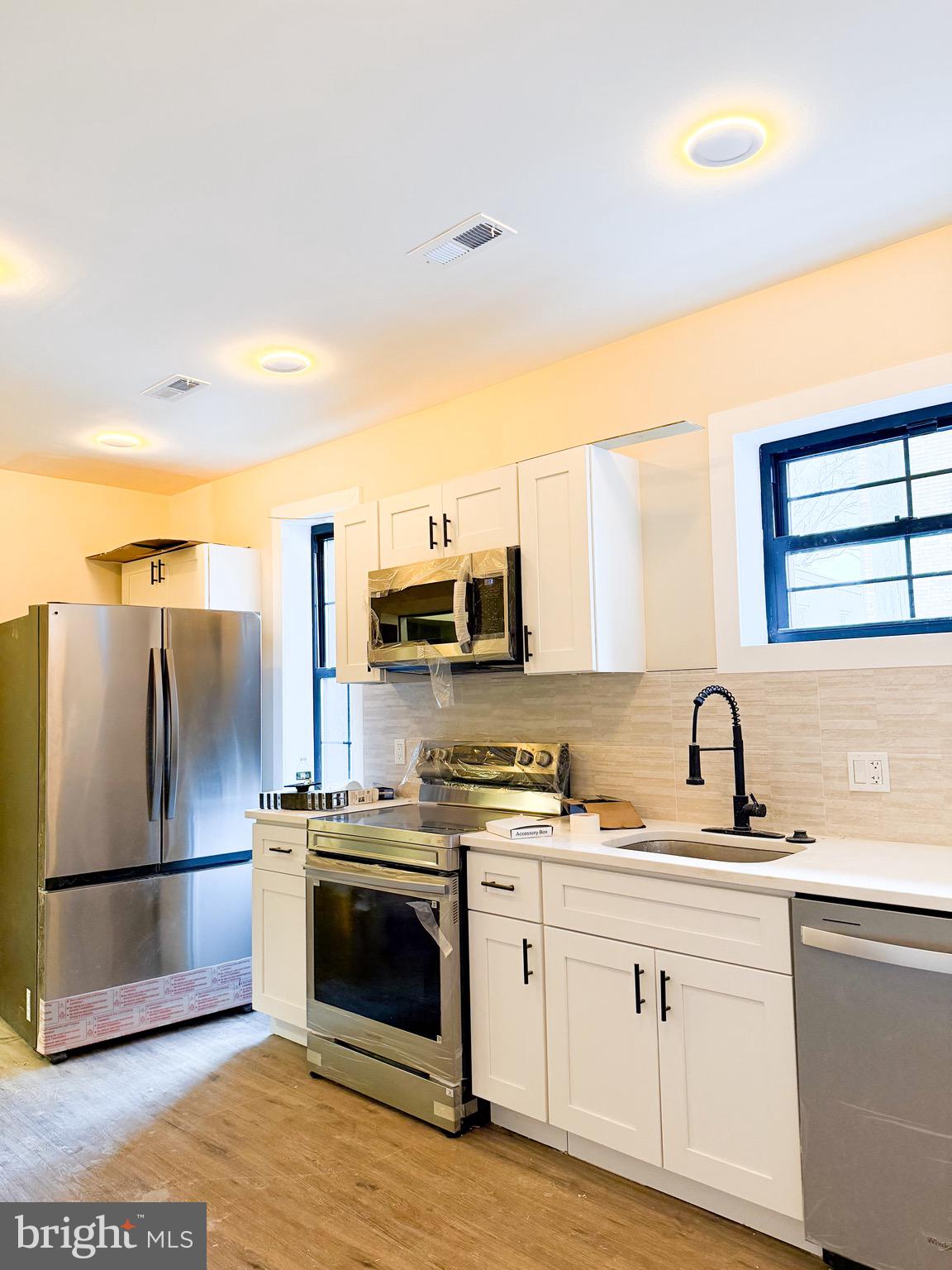 5533 CHESTER AVENUE 1