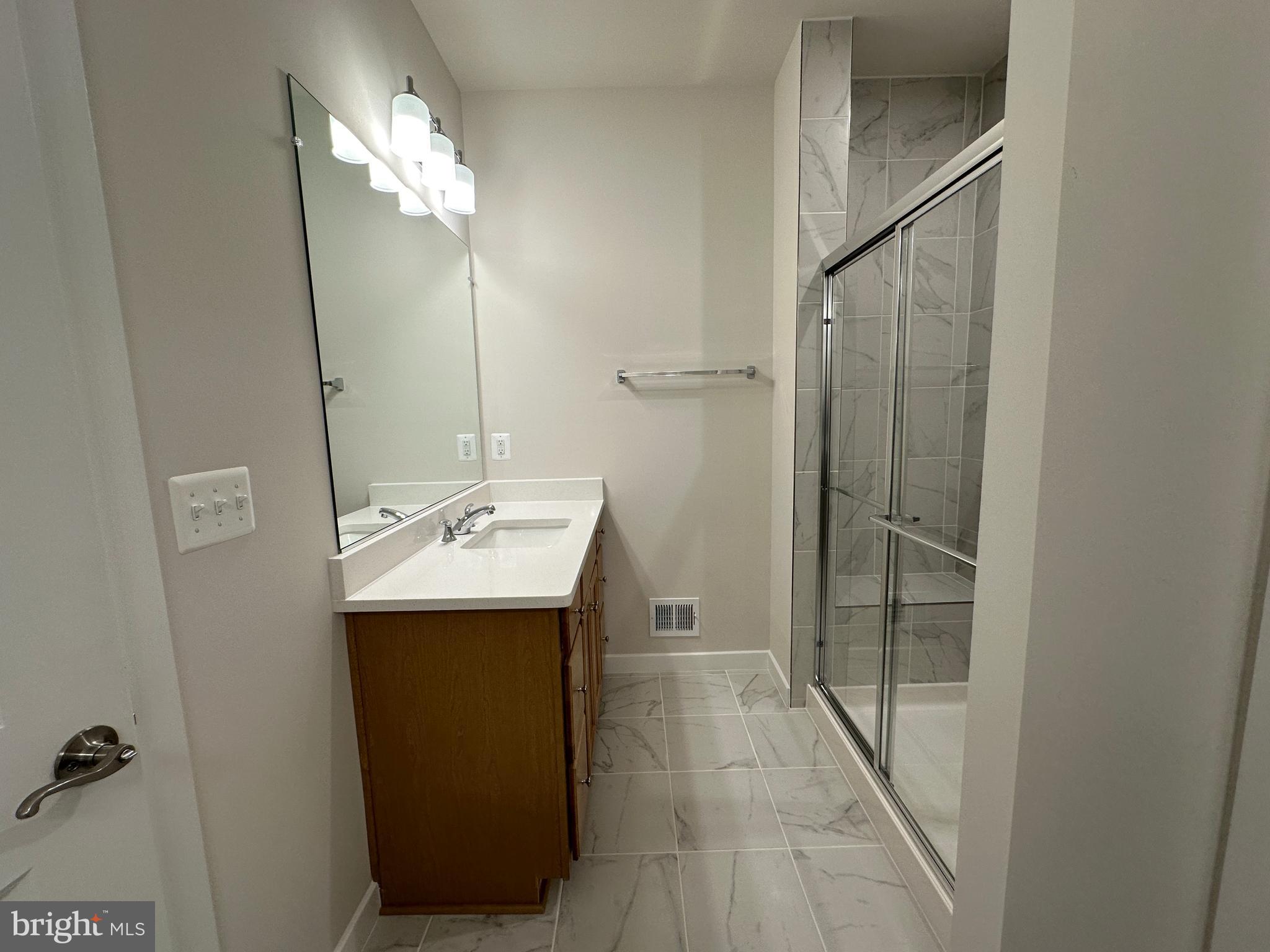 DULLES TECHNOLOGY - Residential Lease