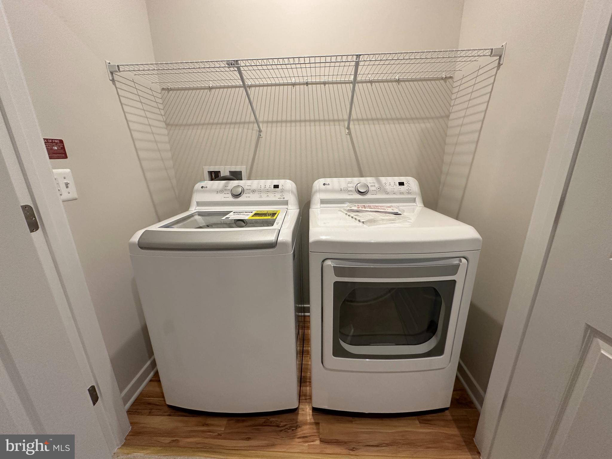 DULLES TECHNOLOGY - Residential Lease