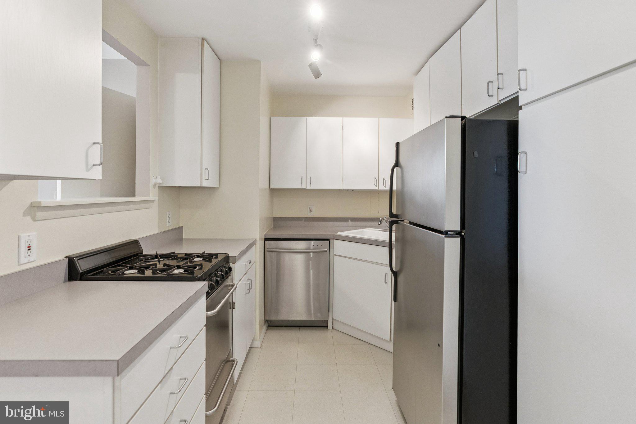 2800 WISCONSIN AVENUE NW 307