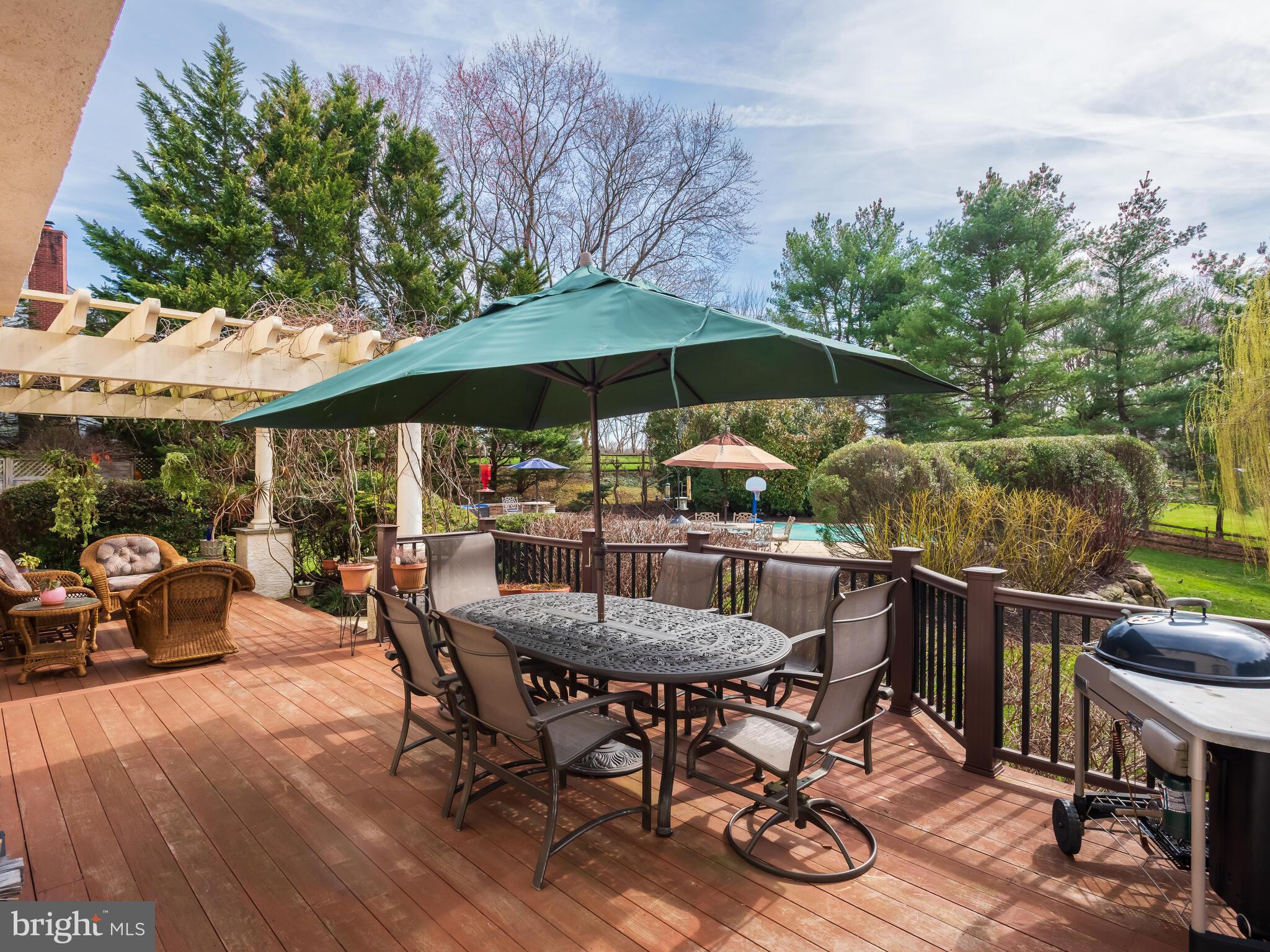 BOW TREE - Residential