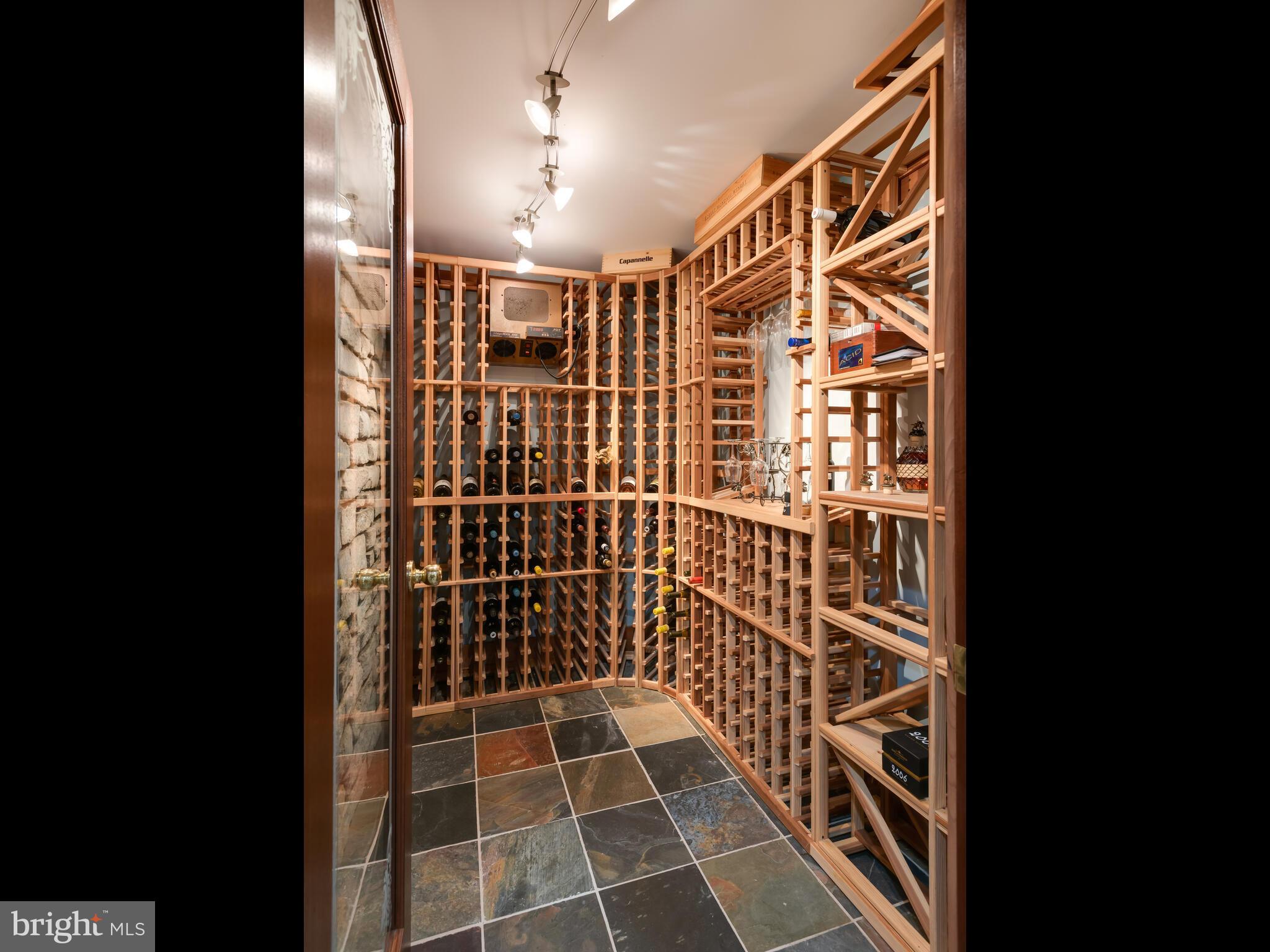 BOW TREE - Residential