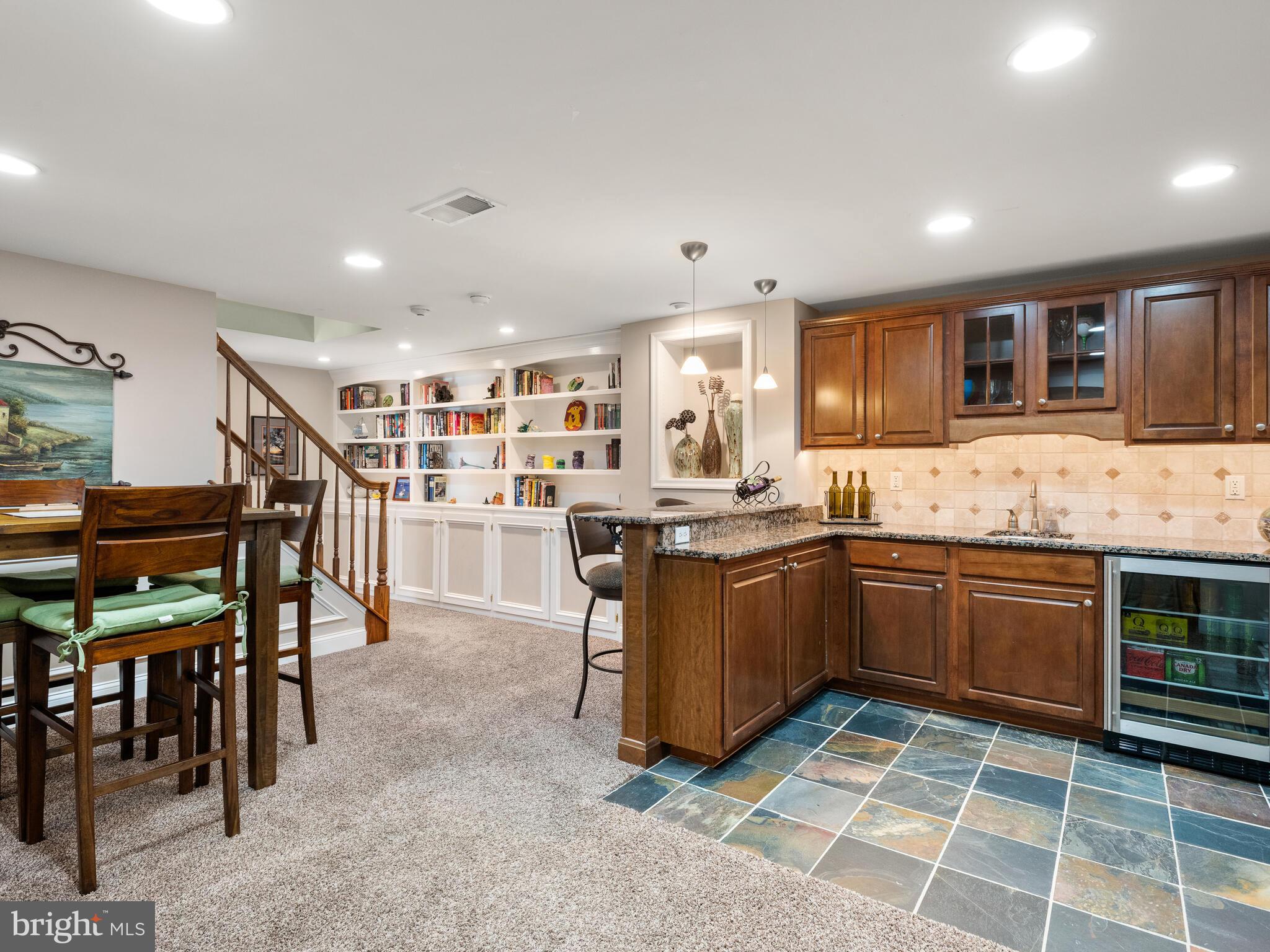 BOW TREE - Residential