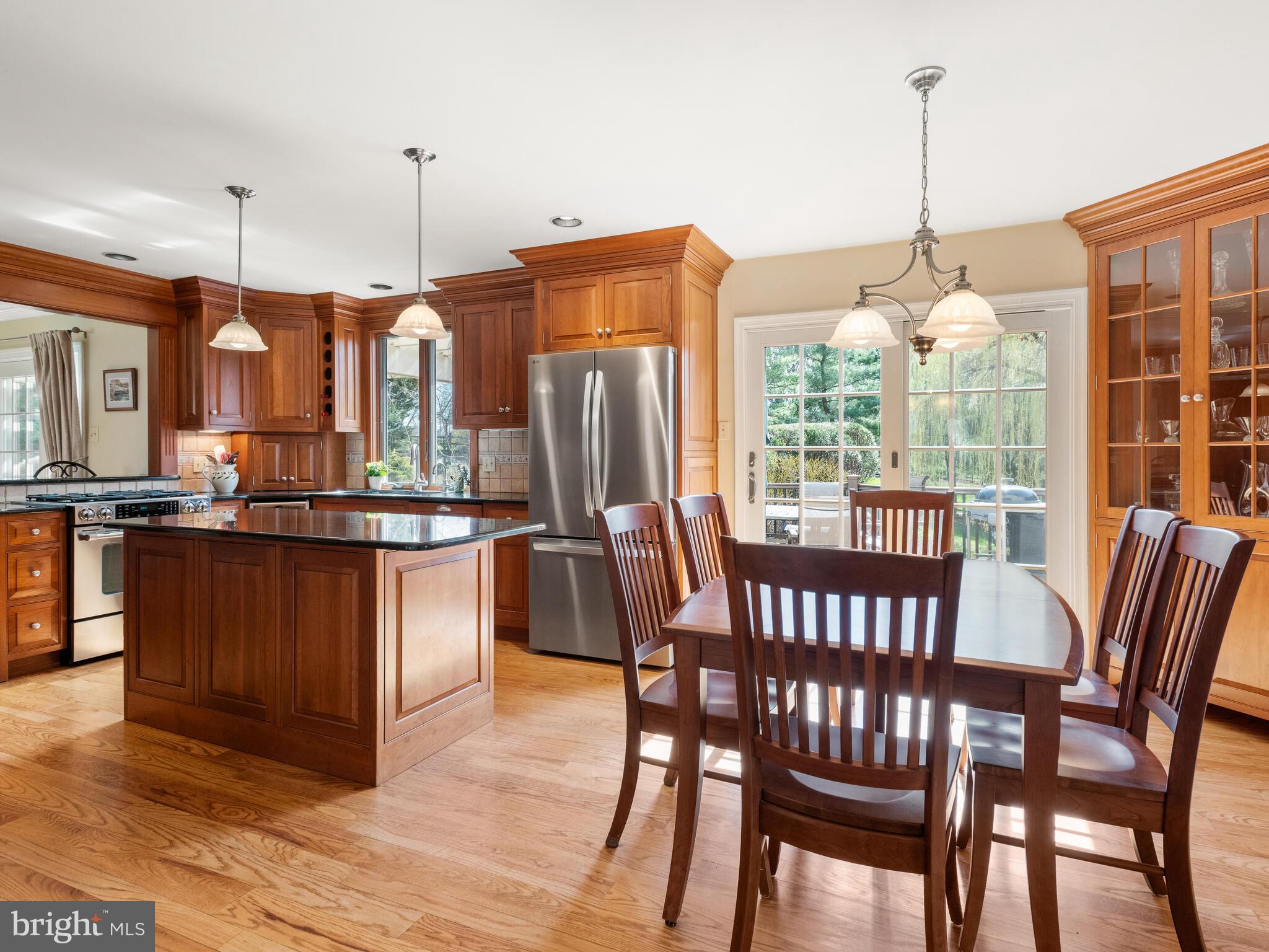 BOW TREE - Residential