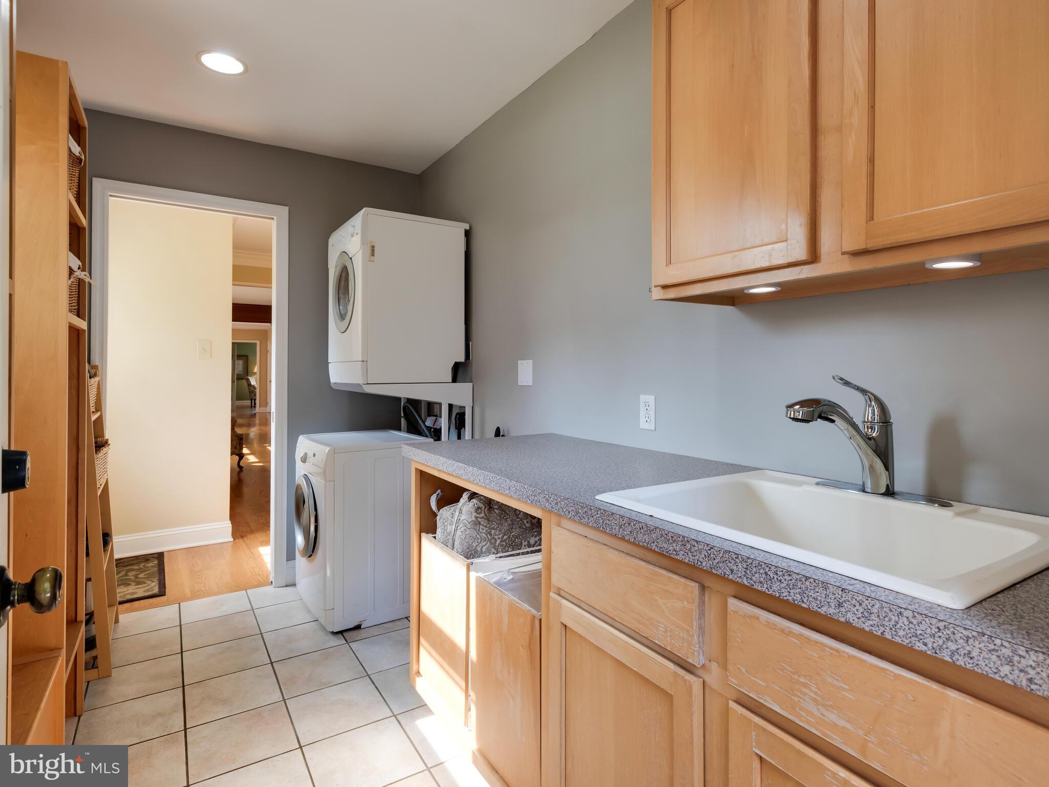 BOW TREE - Residential