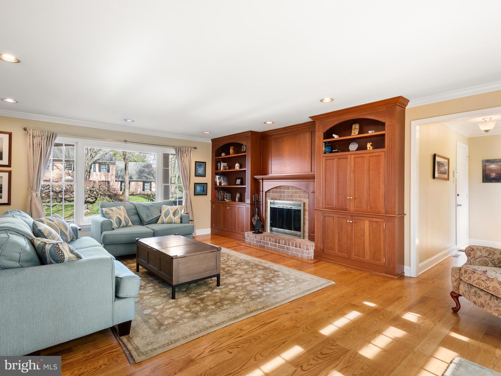 BOW TREE - Residential