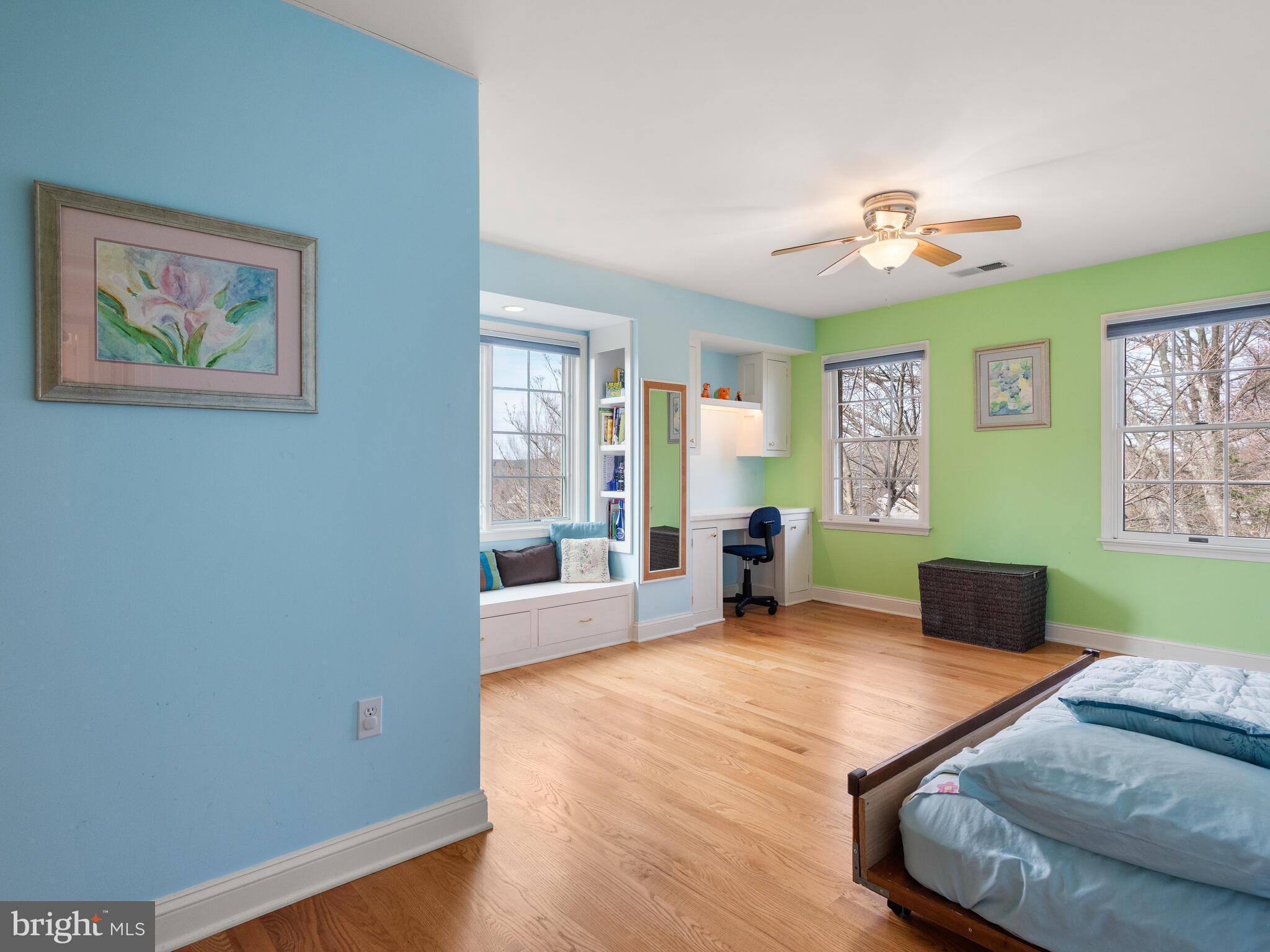 BOW TREE - Residential