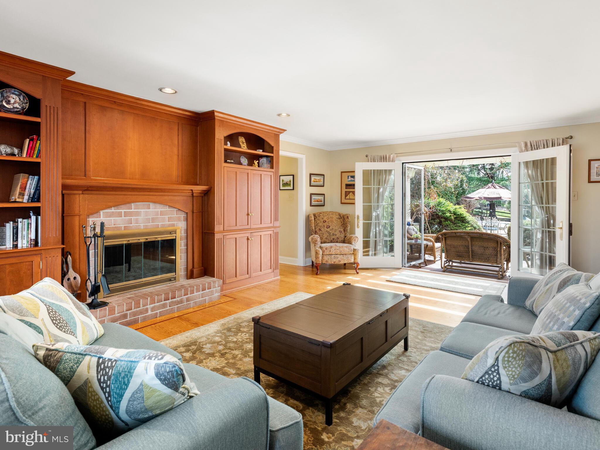 BOW TREE - Residential