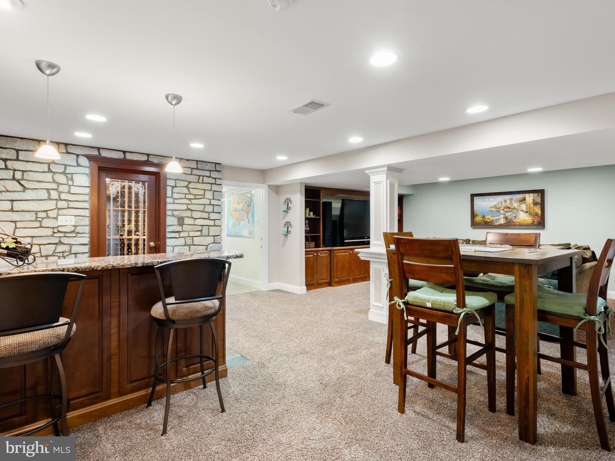 BOW TREE - Residential