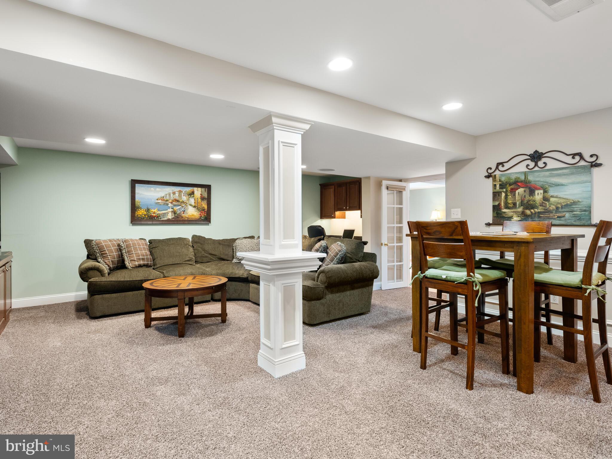 BOW TREE - Residential