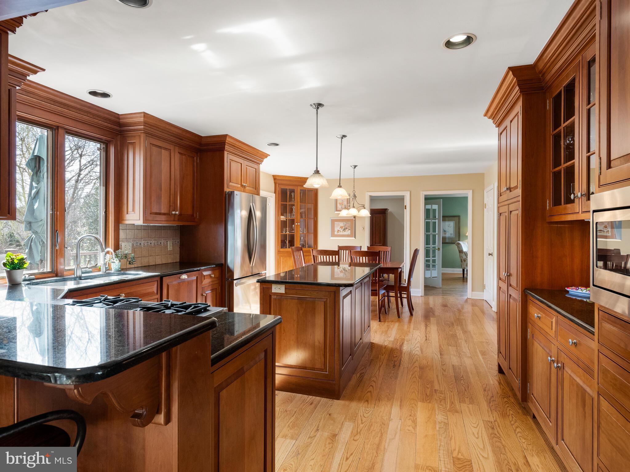 BOW TREE - Residential