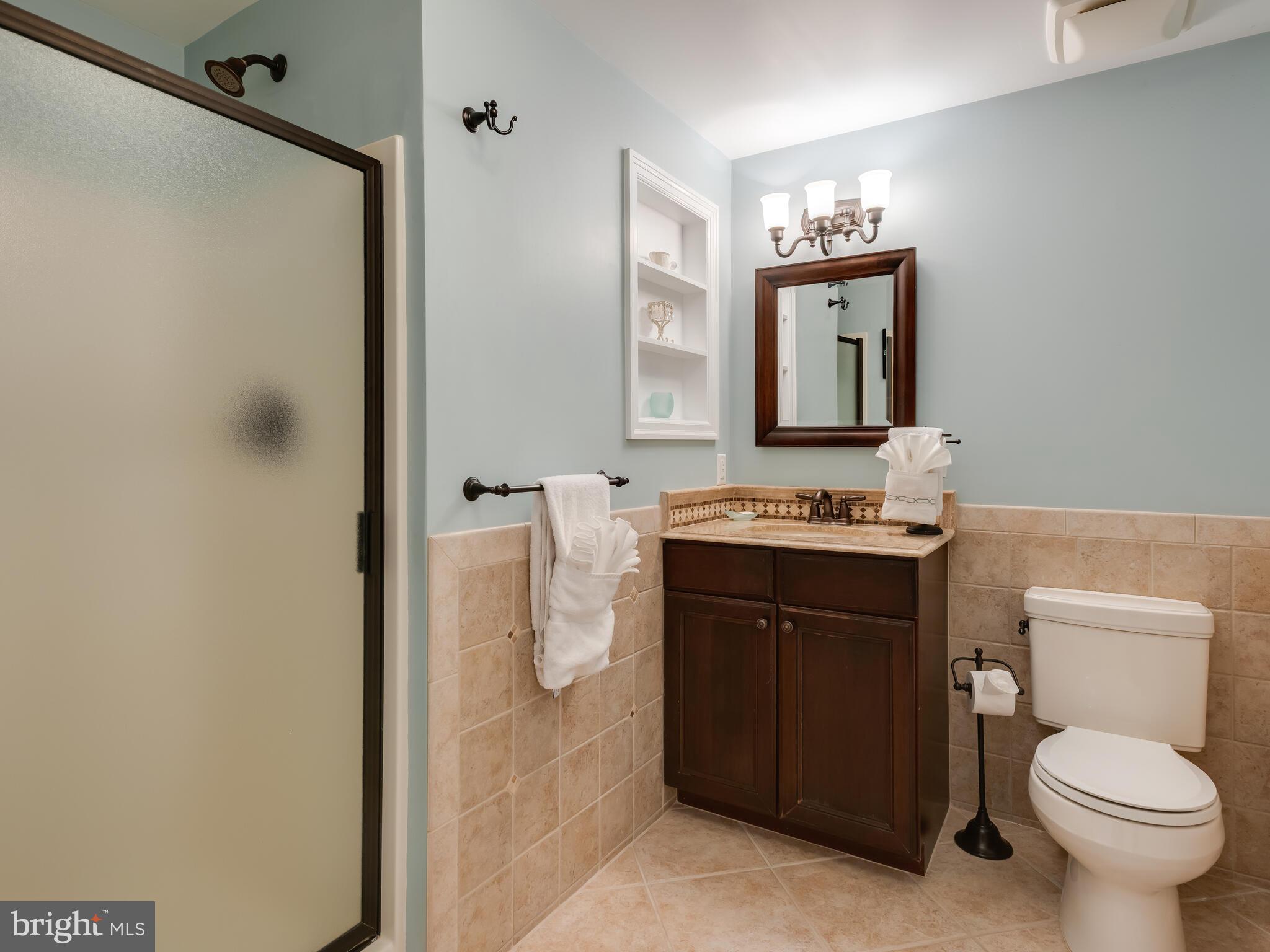 BOW TREE - Residential