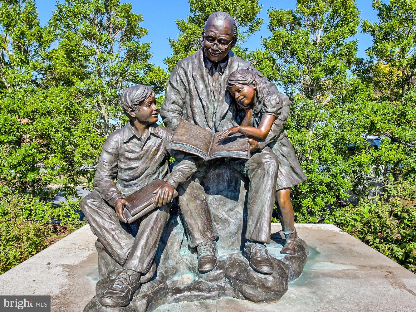 VILLAGES OF URBANA - Residential