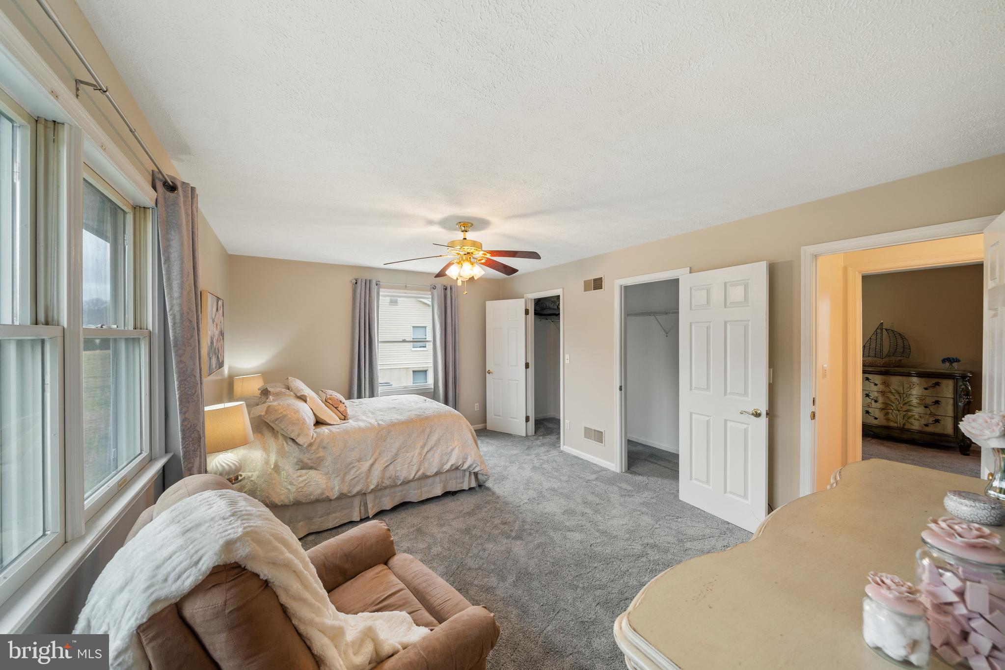 MONTGOMERYS INDEPENDENCE - Residential