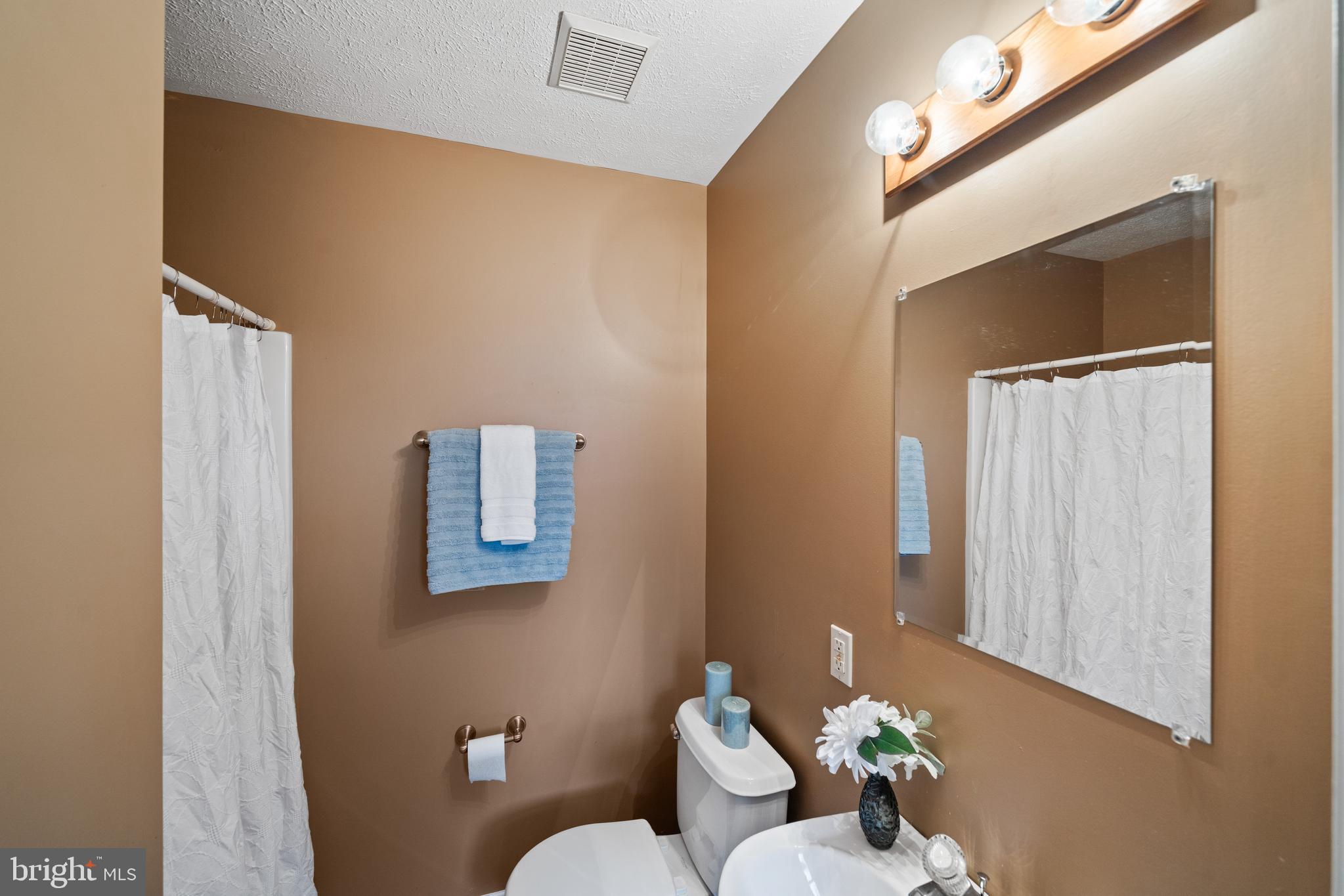 MONTGOMERYS INDEPENDENCE - Residential