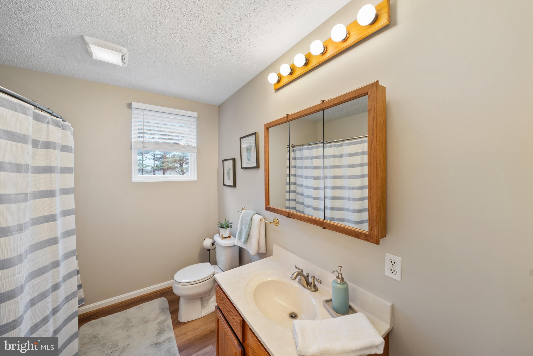 MONTGOMERYS INDEPENDENCE - Residential