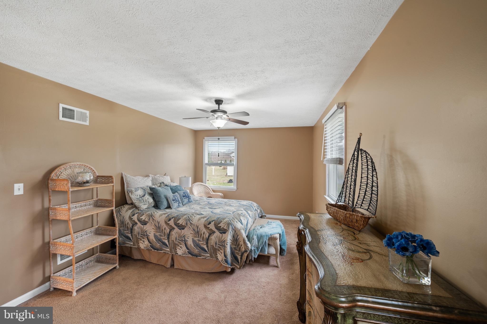 MONTGOMERYS INDEPENDENCE - Residential