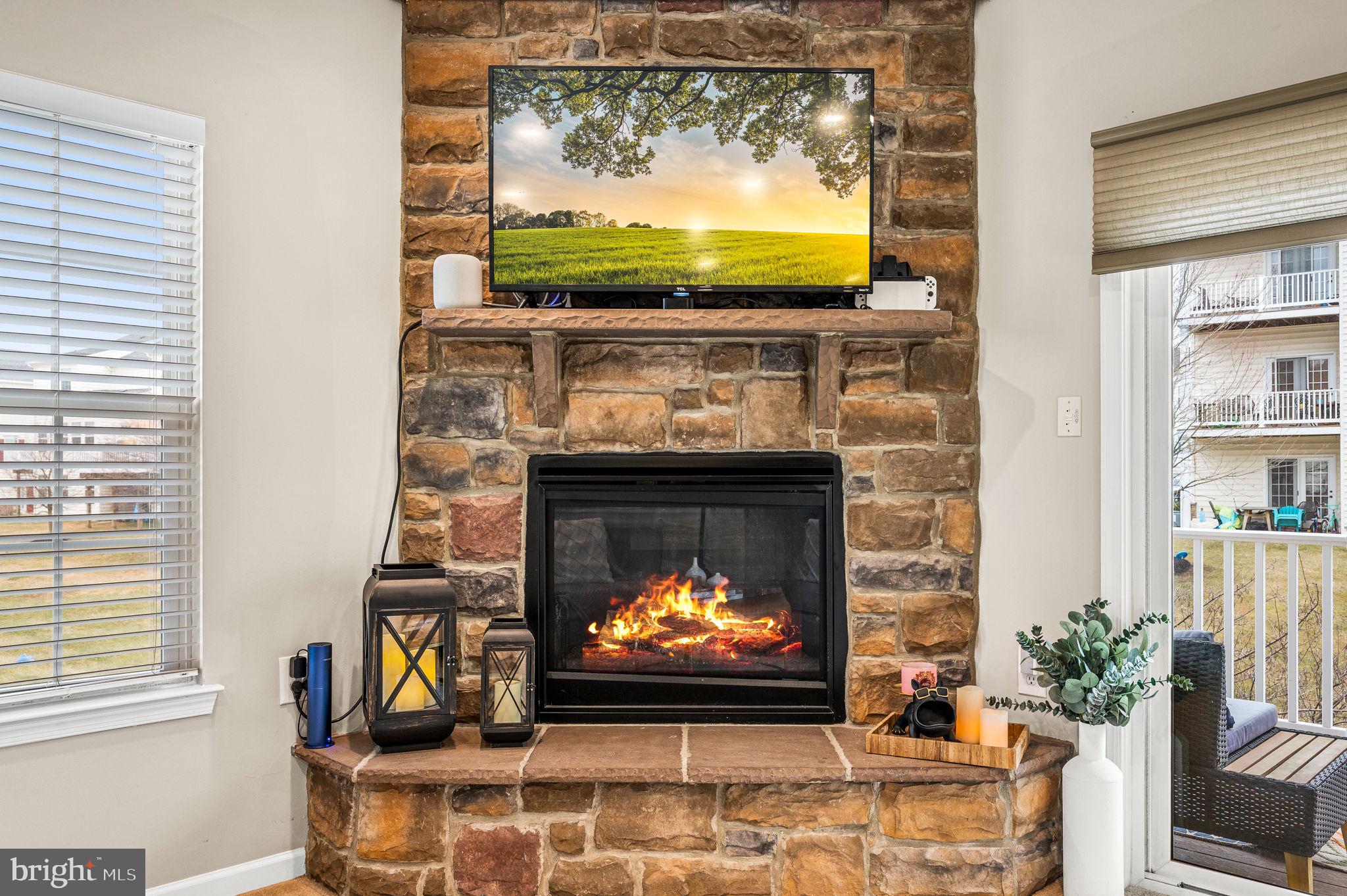 ROUND HILL - Residential