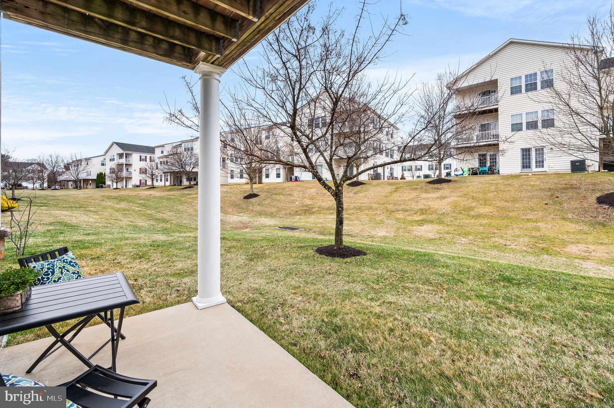 ROUND HILL - Residential